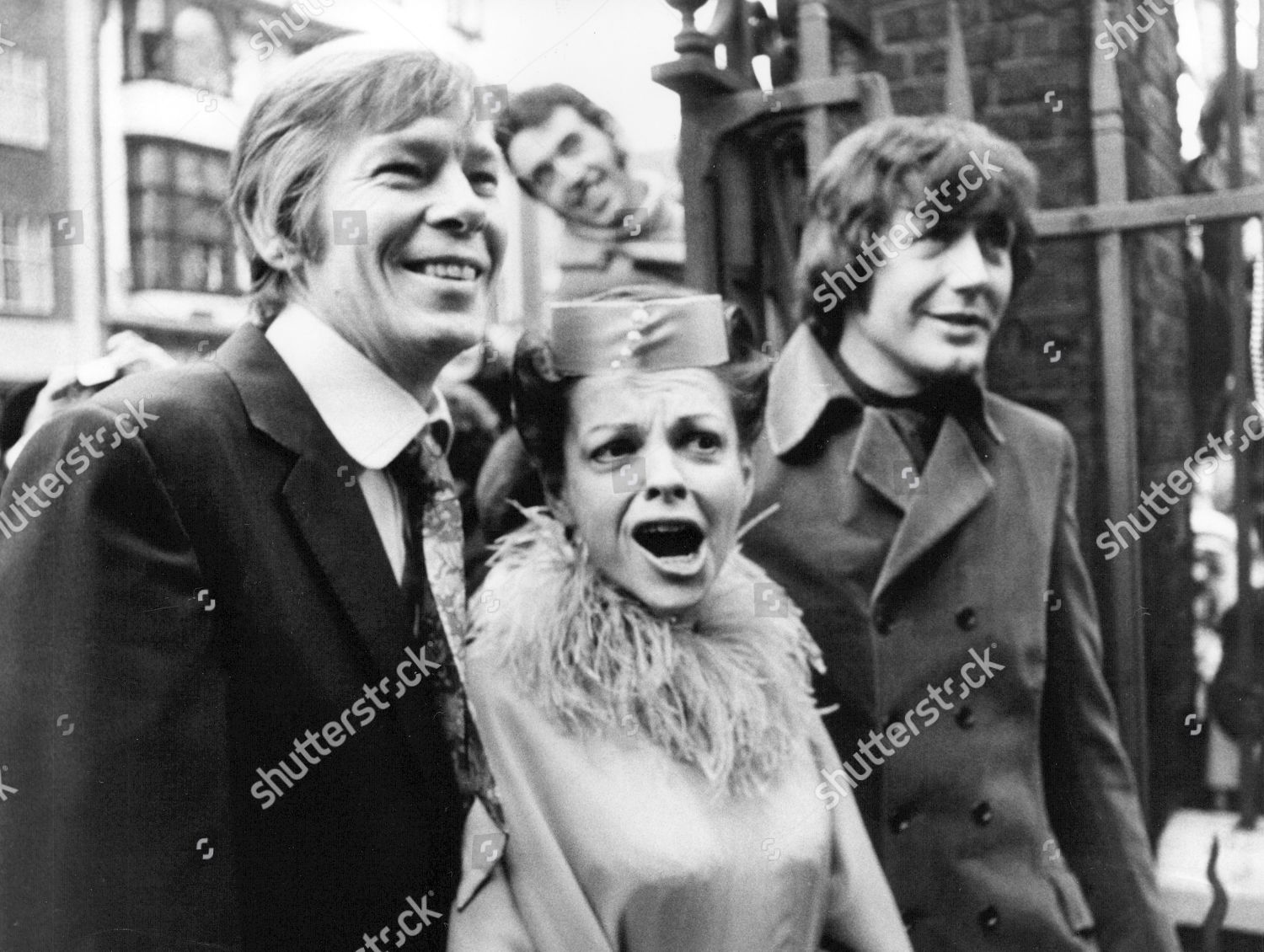 pic Mickey Deans https www shutterstock com editorial image editorial northcliffe collection judy garland 10430579d