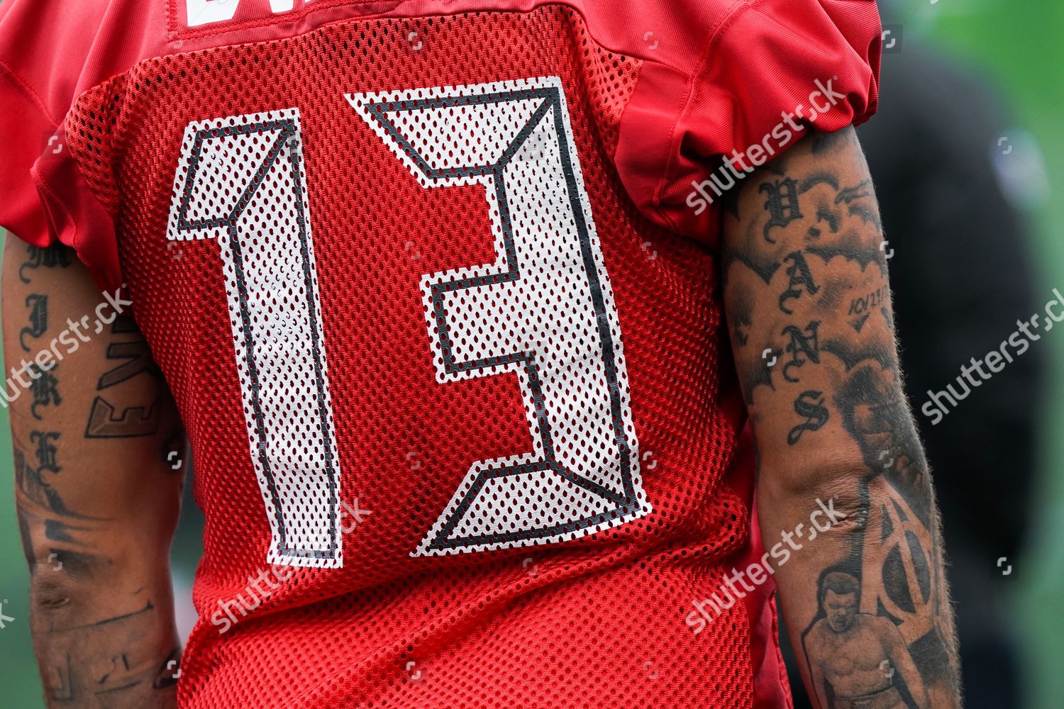 Mike Evans thanks God after record day helps Bucs clinch division