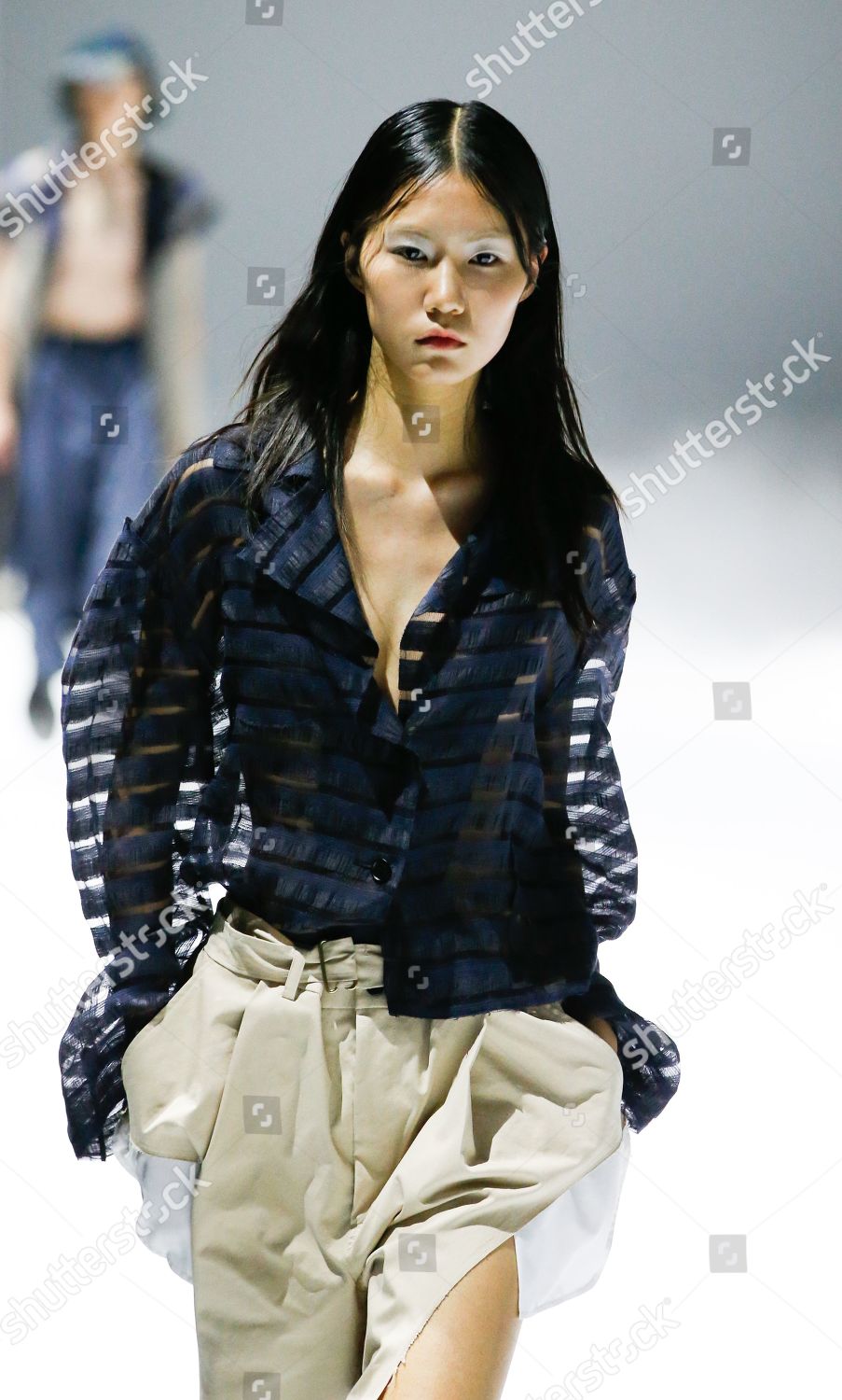 Model Presents Creation By South Korean Designer Editorial Stock