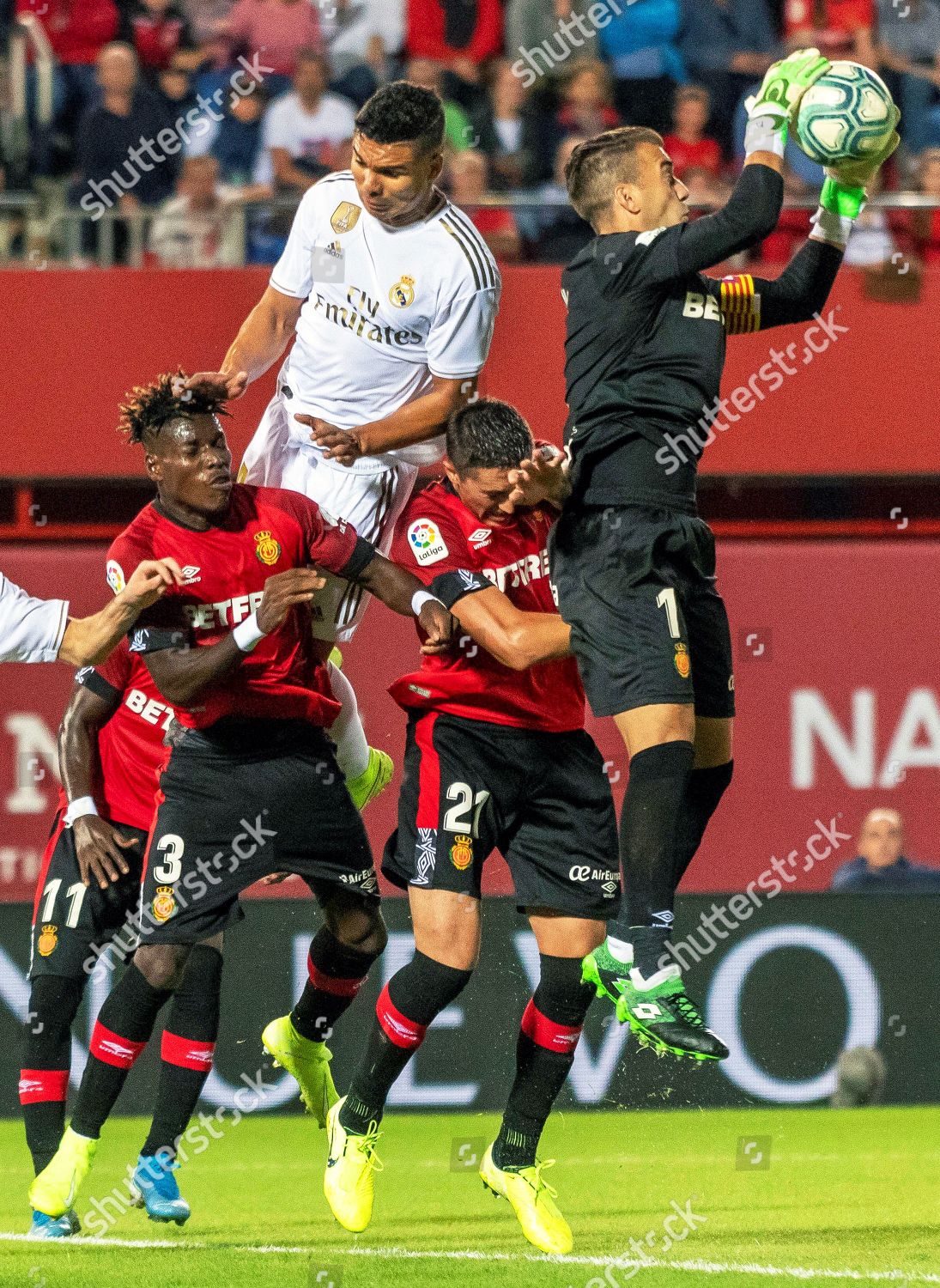 Mallorcas Goalkeeper Manolo Reina R Clears Ball Editorial Stock Photo Stock Image Shutterstock