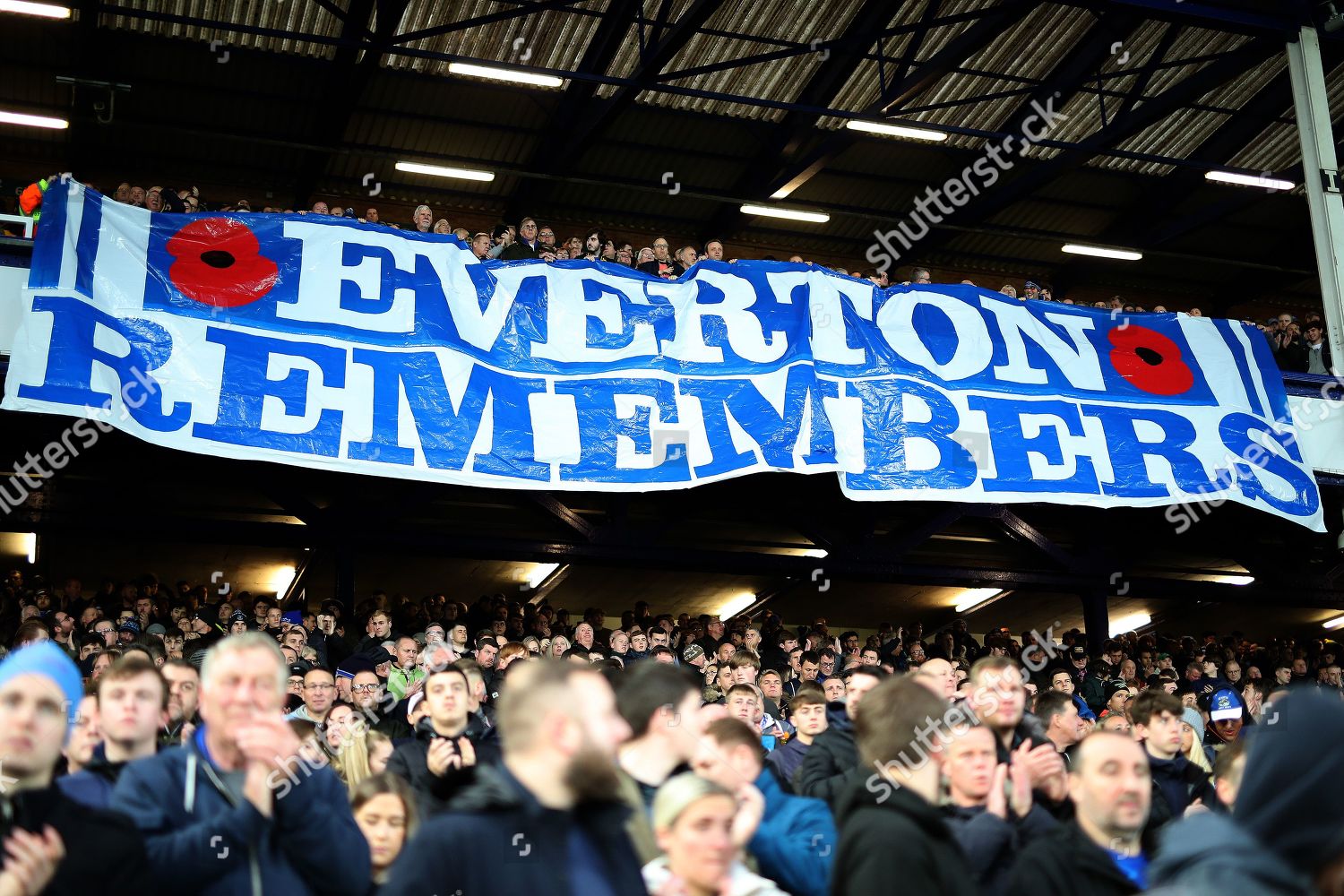 Everton fans display banner Everton remembers ...