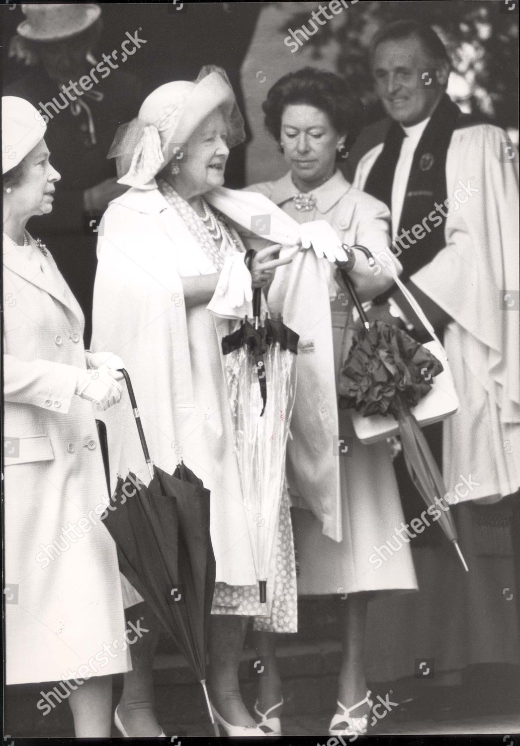 Queen Mother Dead 32002 89th Birthday Editorial Stock Photo