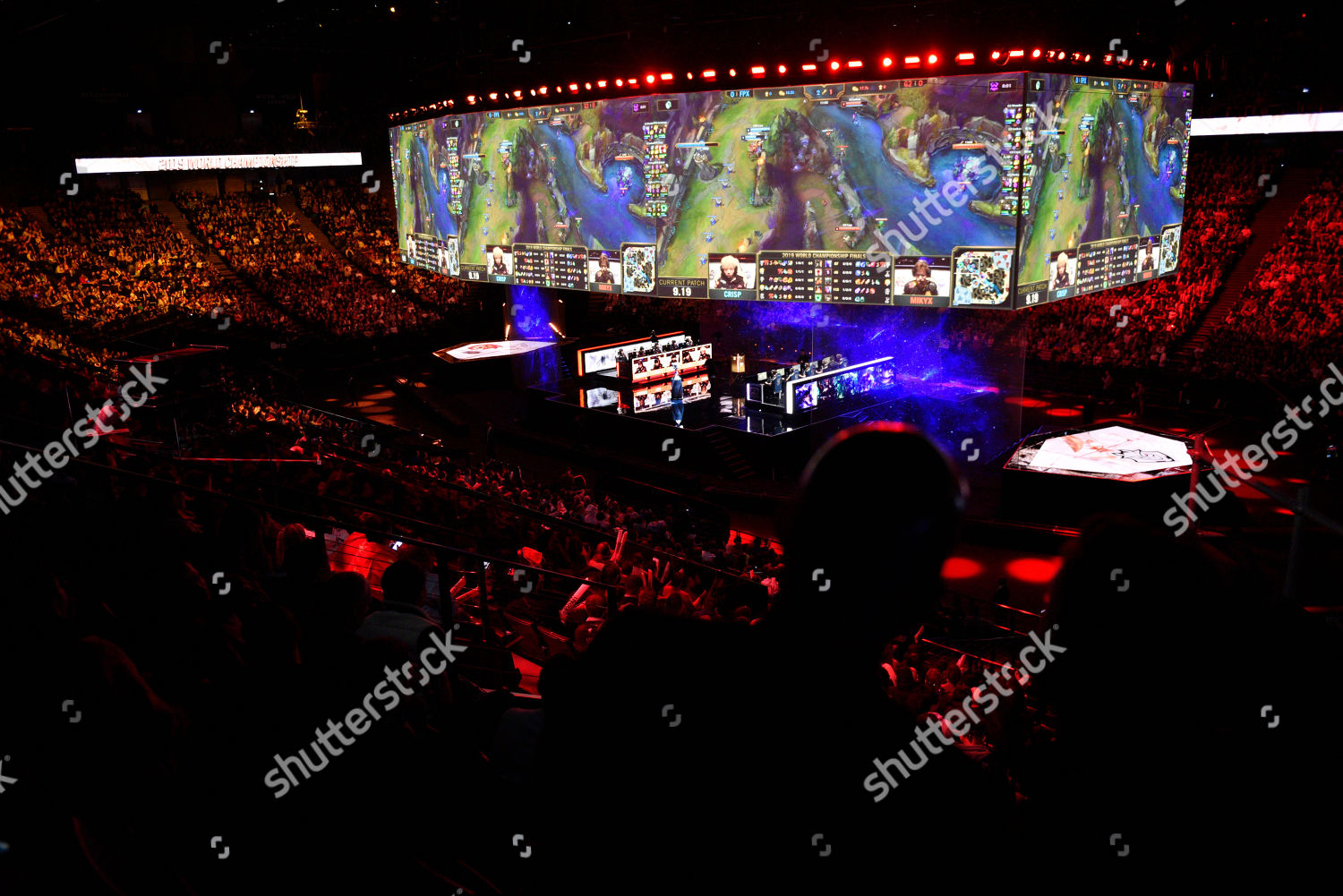 League of Legends Worlds Finale 2019 at Paris AccorHotels Arena 