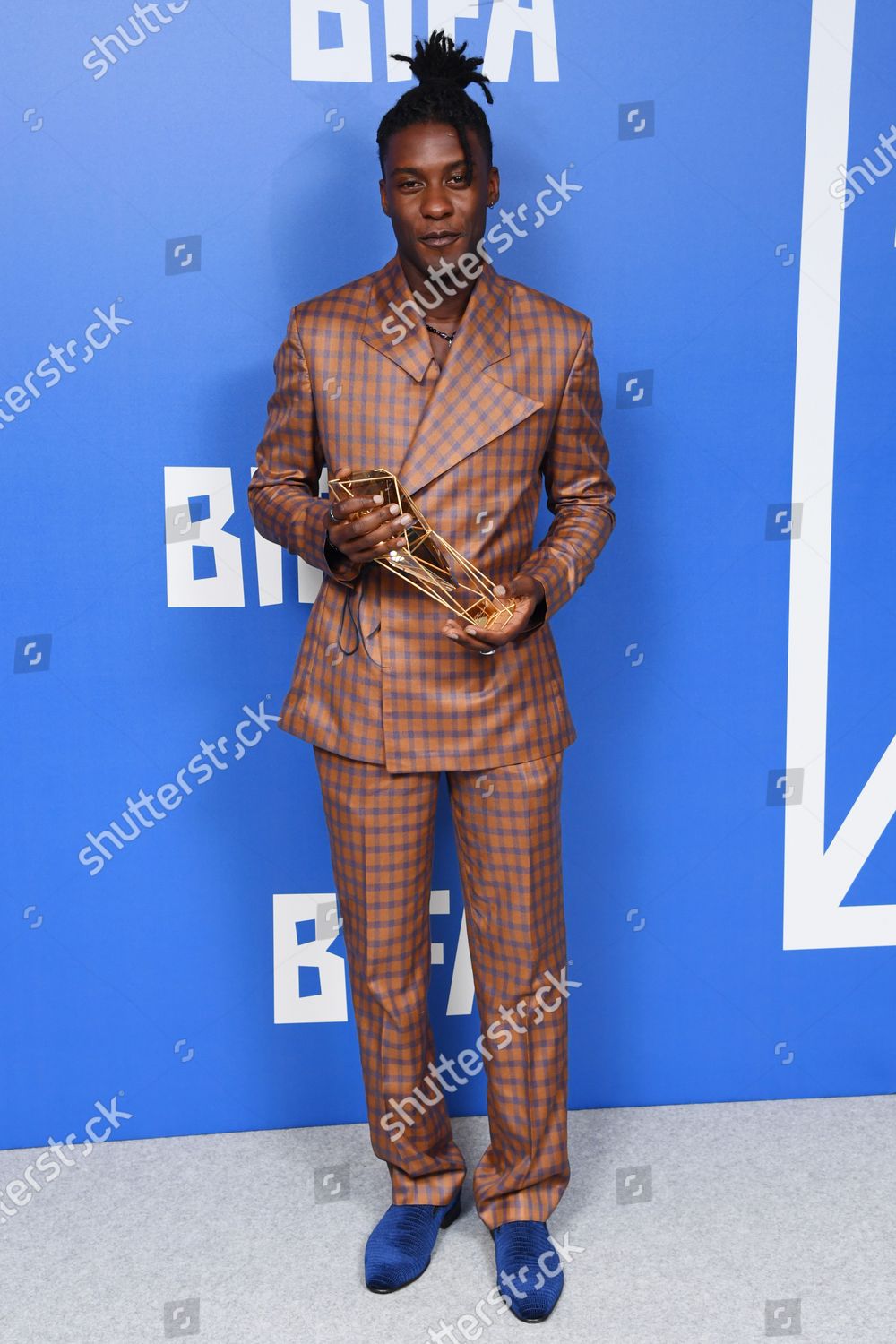 Sam Adewunmi Holding Bifa Trophy Created By Editorial Stock Photo Stock Image Shutterstock