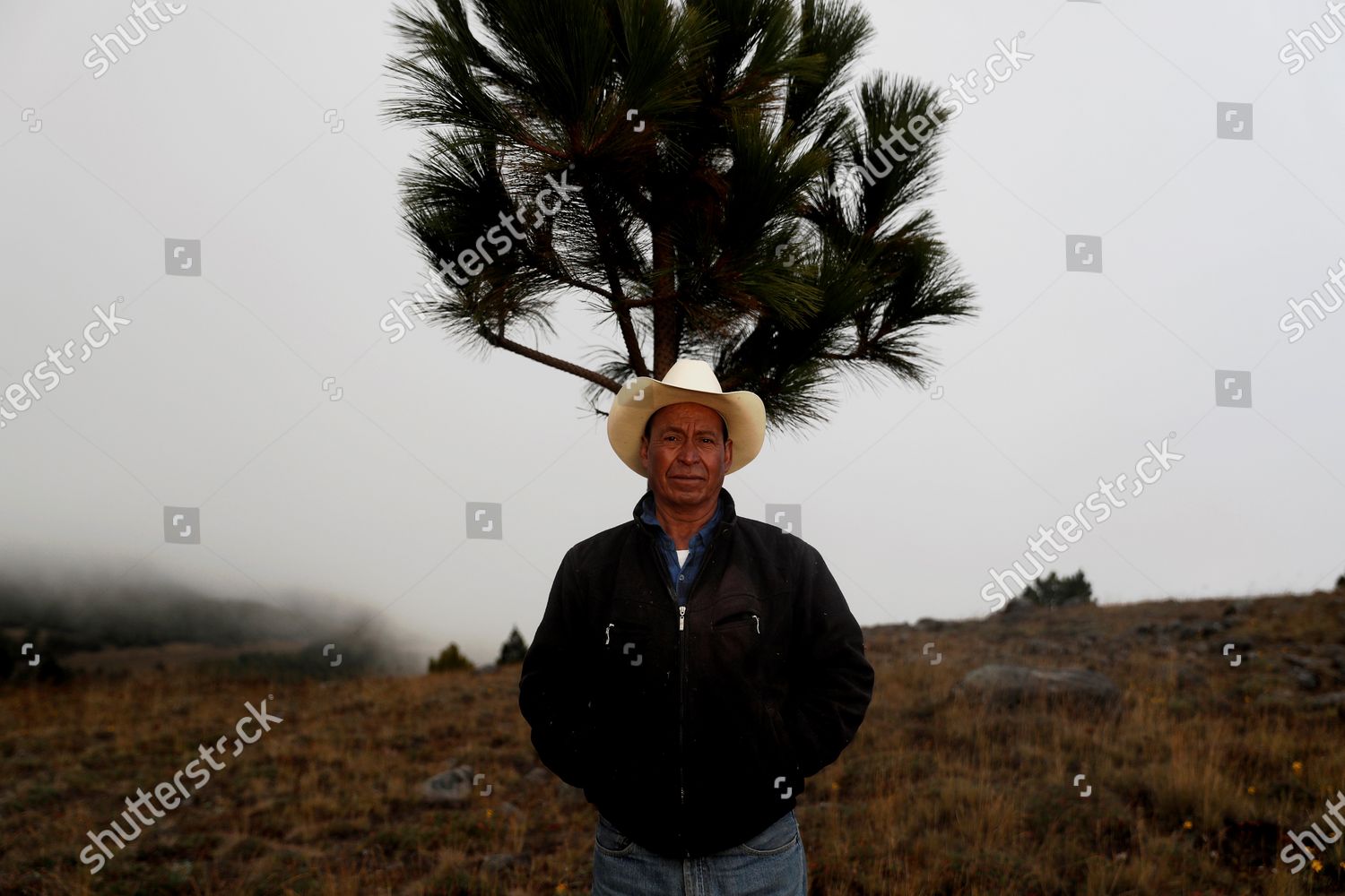 Eleuterio Ramirez Martinez 68 Los Cuervos Editorial Stock Photo Stock