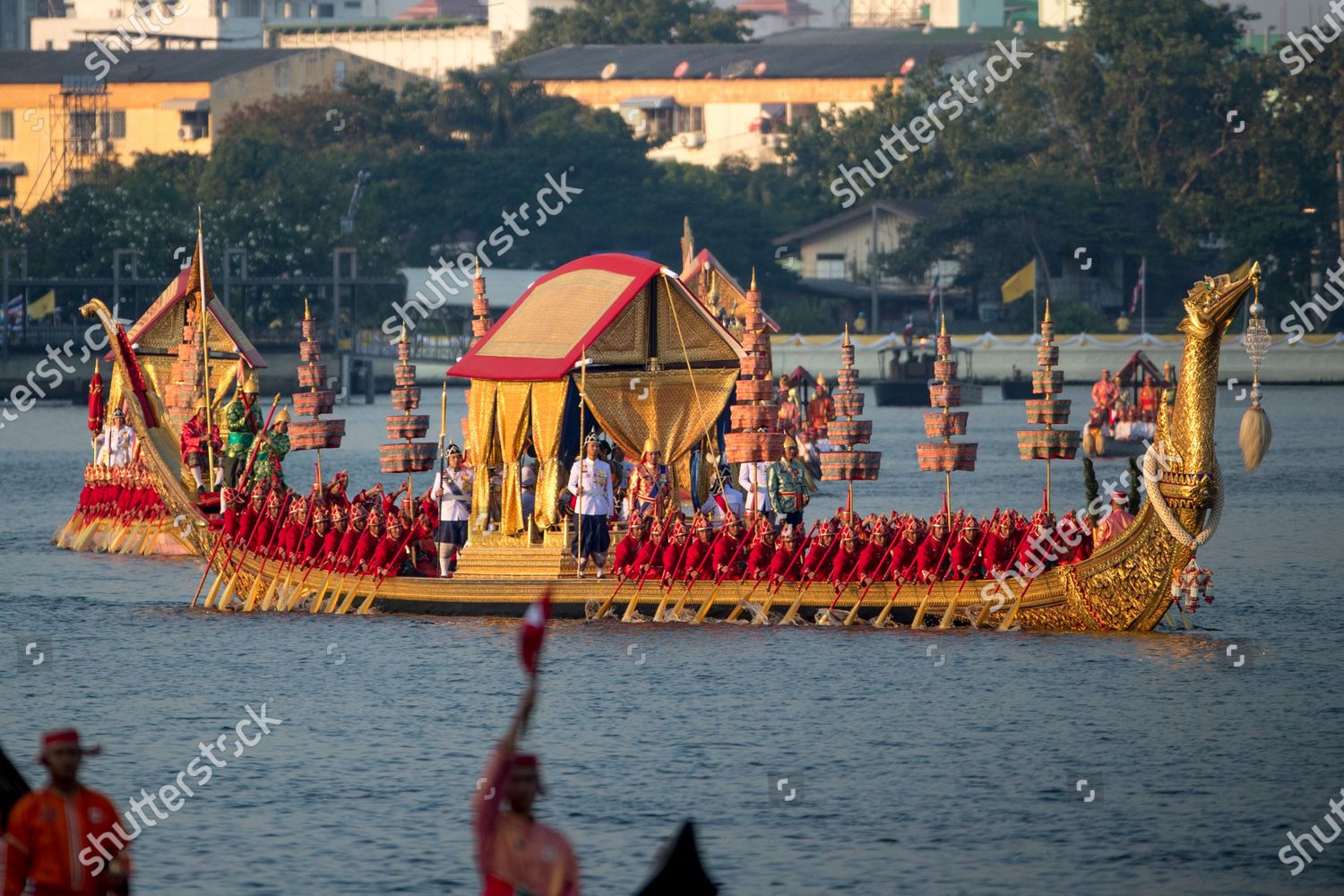 Royal Barge Suphannahong Meaning Golden Swan Carries Editorial Stock Photo Stock Image Shutterstock