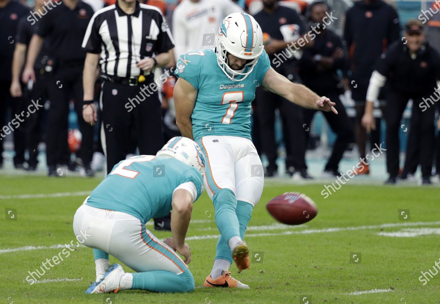 Miami Dolphins Jason Sanders Kicks Field Editorial Stock Photo - Stock ...