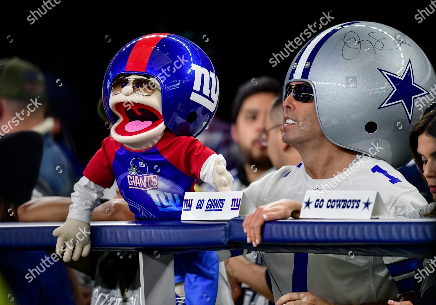 Dallas Cowboys Superfan Creates Unique Cowboy Hats for Fans – NBC