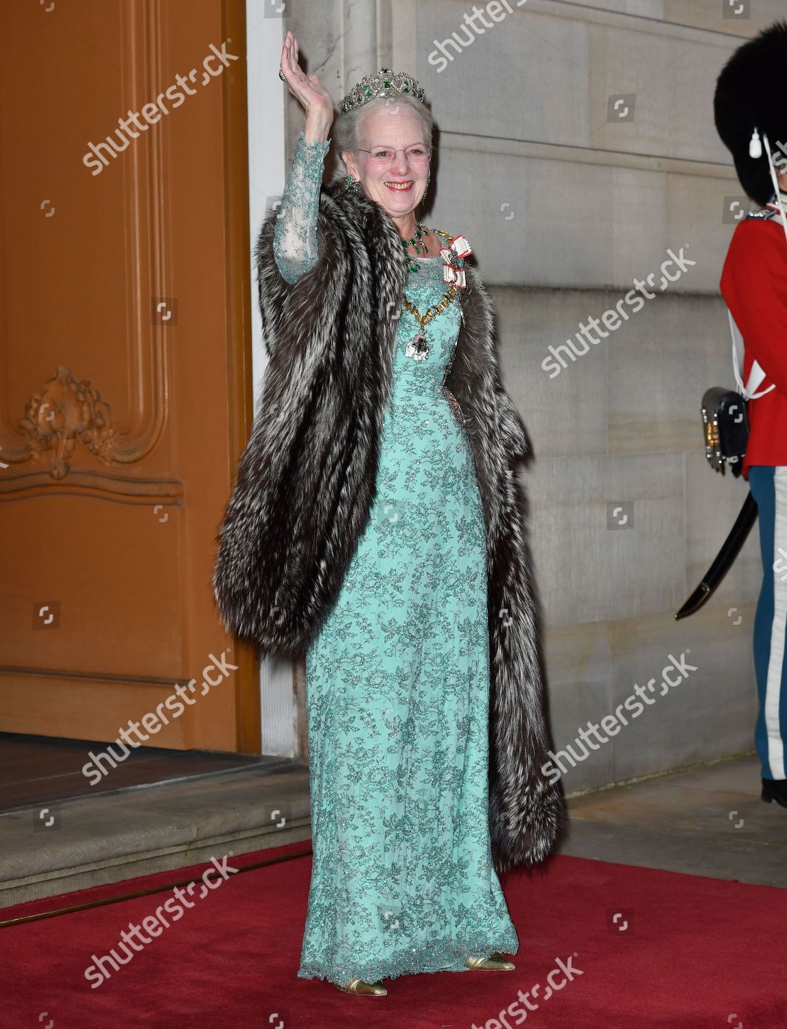 CASA REAL DE DINAMARCA - Página 67 New-years-reception-amalienborg-palace-copenhagen-denmark-shutterstock-editorial-10516332ao