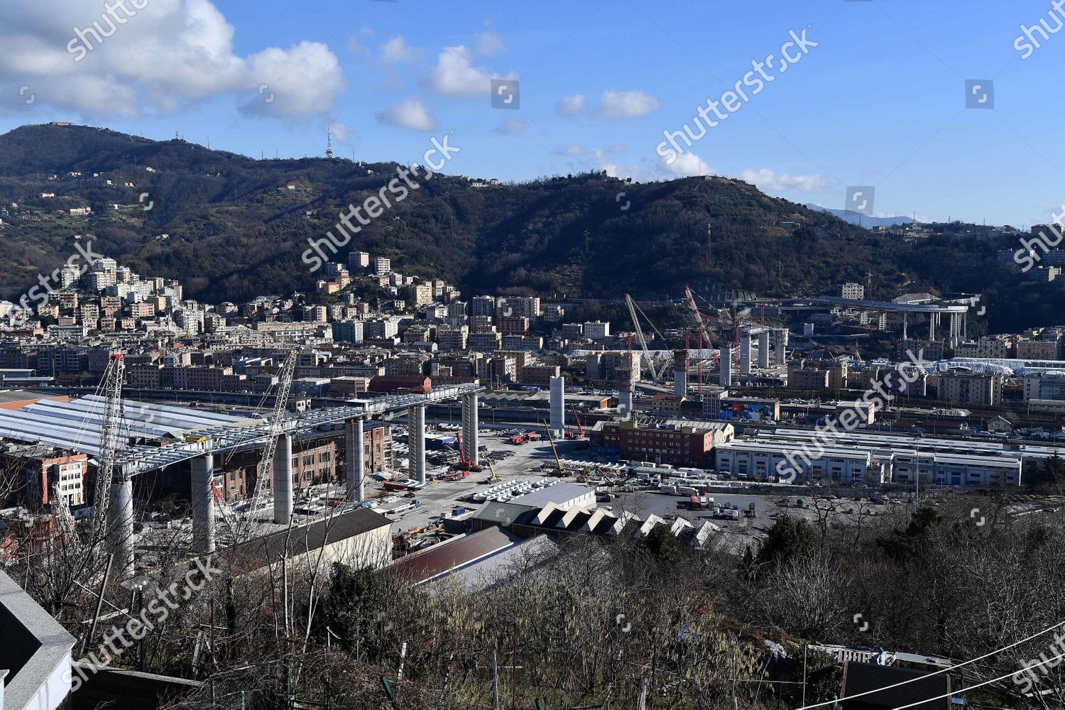 General View New Genoa Motorway Bridge Genoa Redaktionelles Stockfoto Stockbild Shutterstock