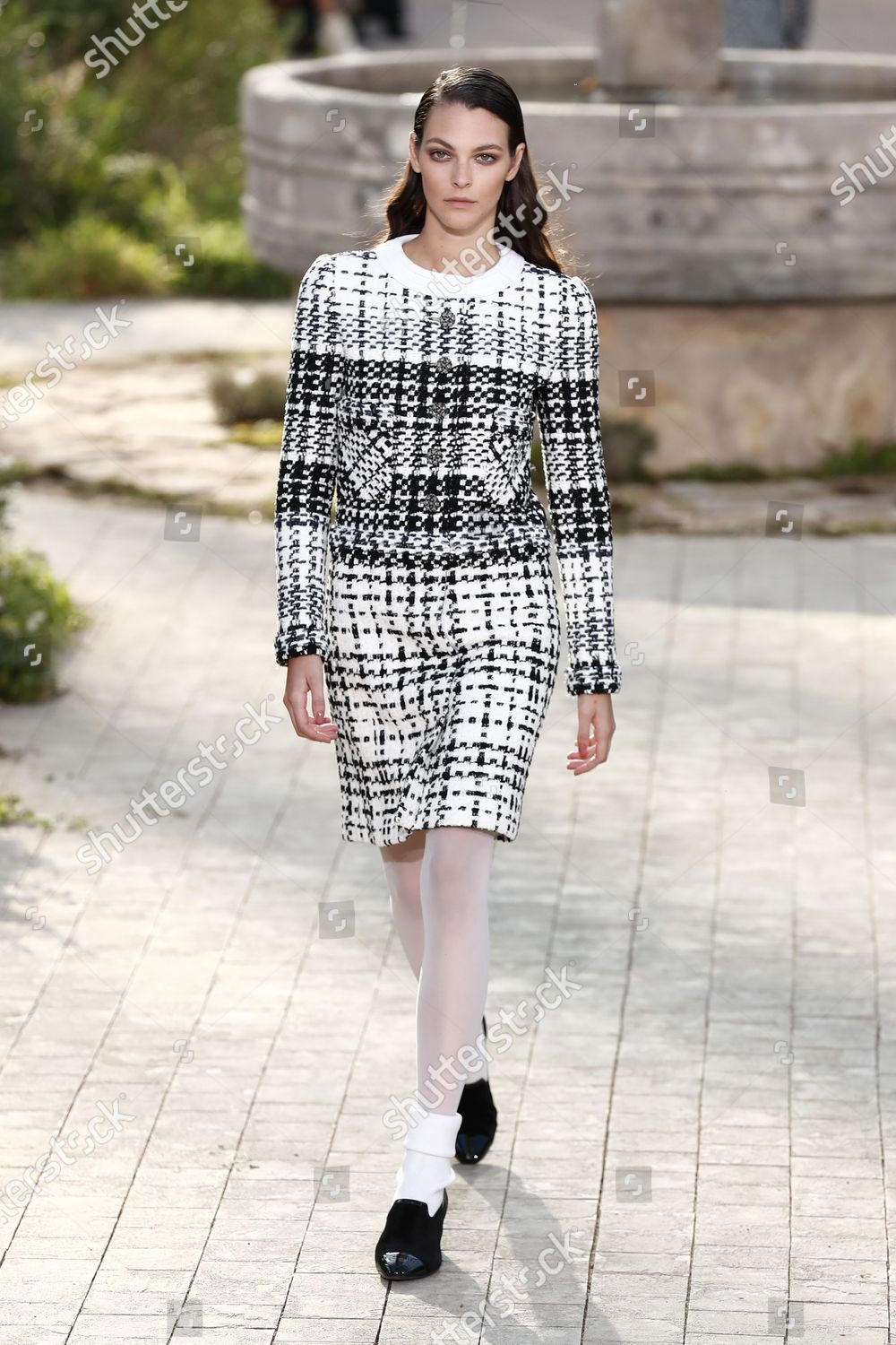 Italian Model Vittoria Ceretti Presents Creation Springsummer Editorial Stock Photo Stock Image Shutterstock