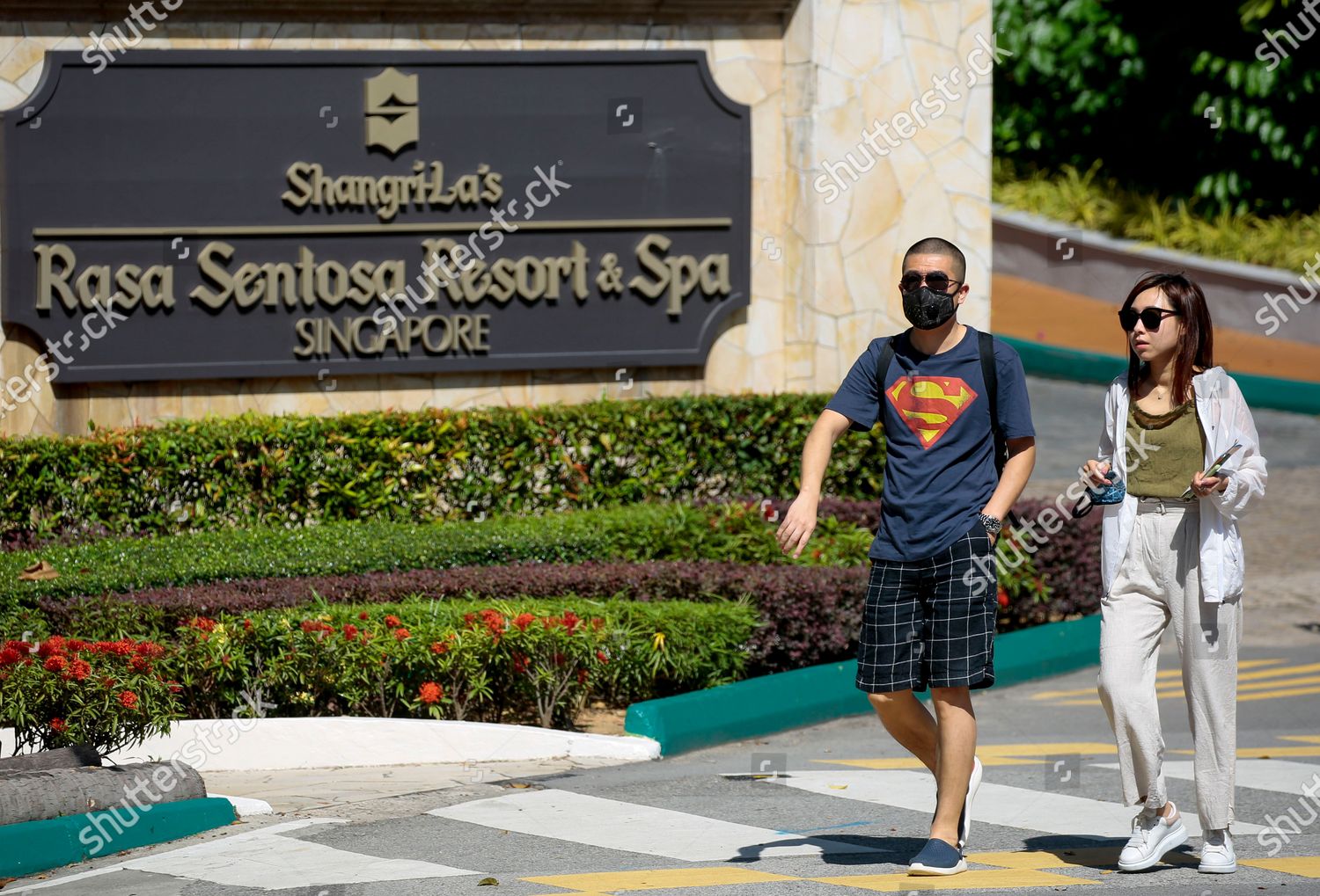 Guests Wear Masks Shangrilas Rasa Sentosa Resort Editorial Stock Photo Stock Image Shutterstock