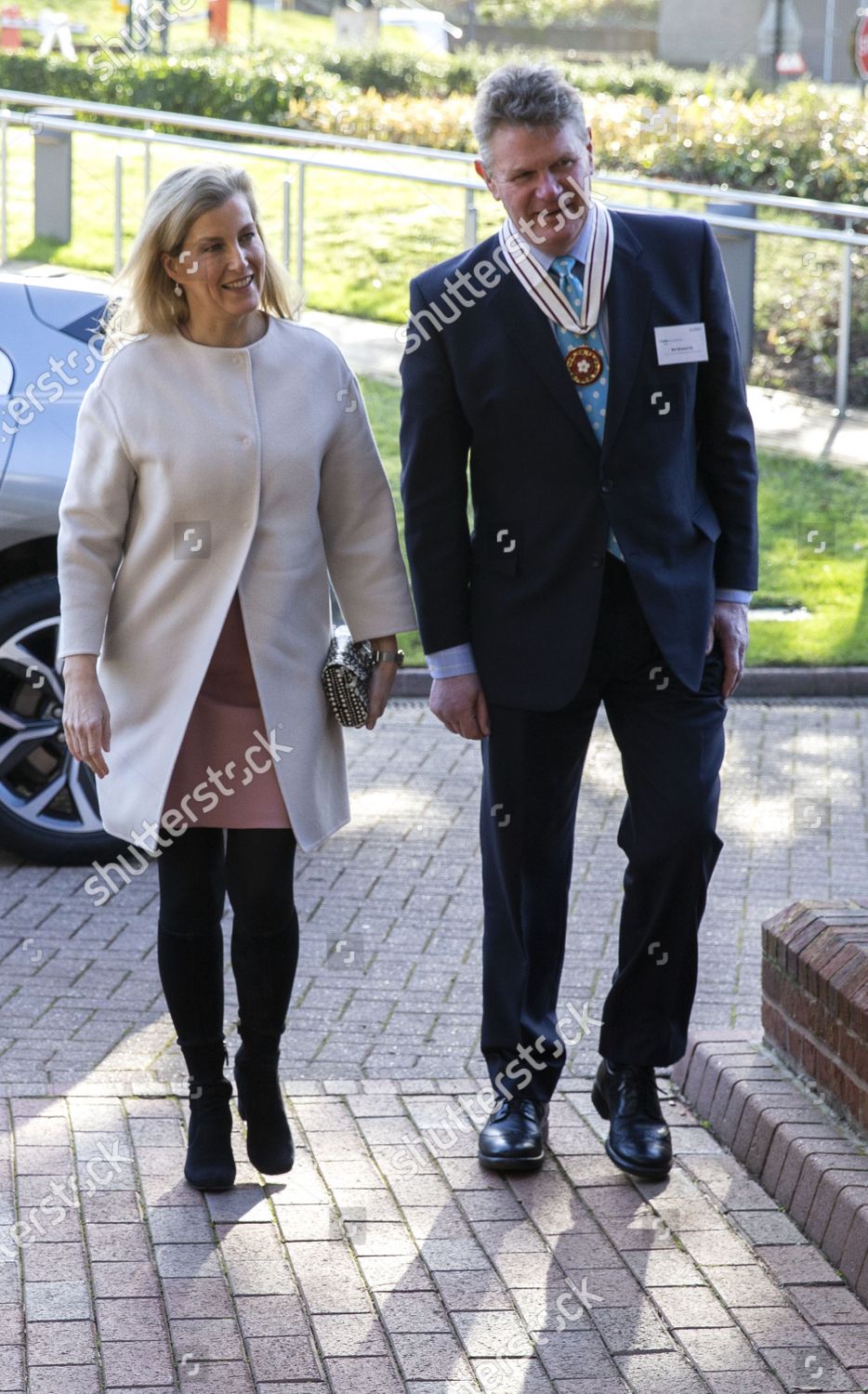CASA REAL BRITÁNICA - Página 14 Sophie-countess-of-wessex-opens-new-health-sciences-institute-university-of-surrey-guildford-uk-shutterstock-editorial-10542421a