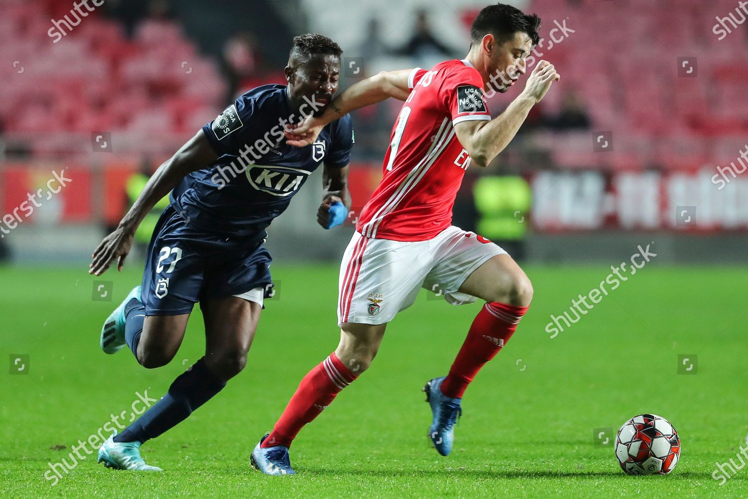 Benficas Pizzi R Fights Ball Belenenses Sads Editorial Stock Photo Stock Image Shutterstock