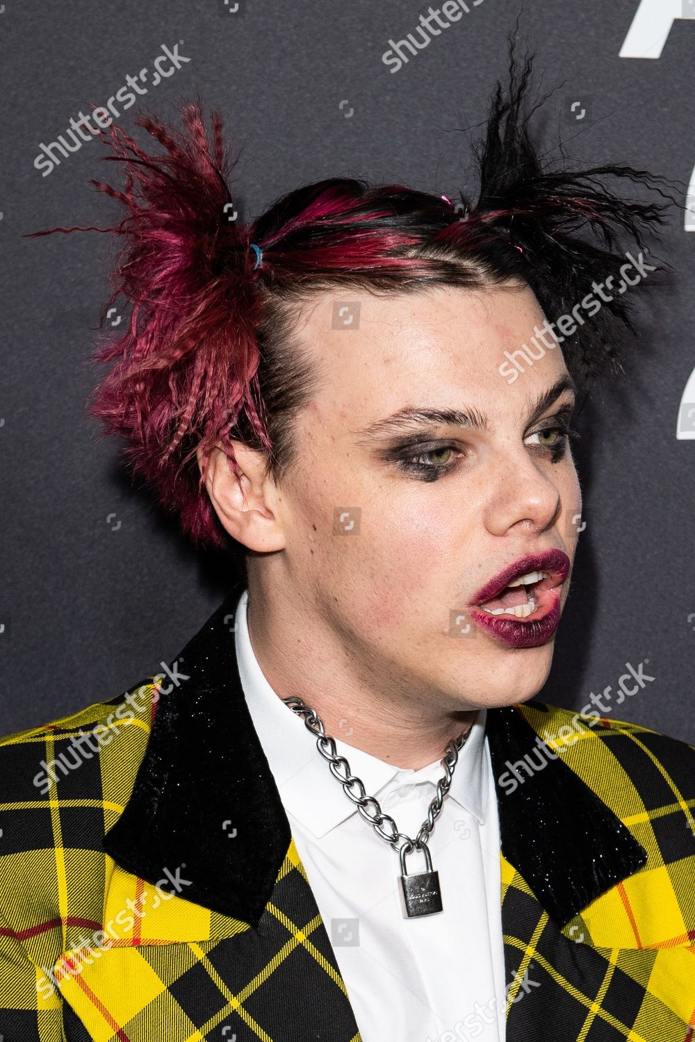 Yungblud のエディトリアルストック写真 ストック画像 Shutterstock