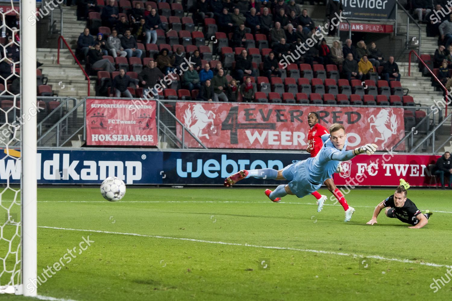 Lr Goalkeeper Marco Bizot Az Queensy Many Editorial Stock Photo Stock Image Shutterstock