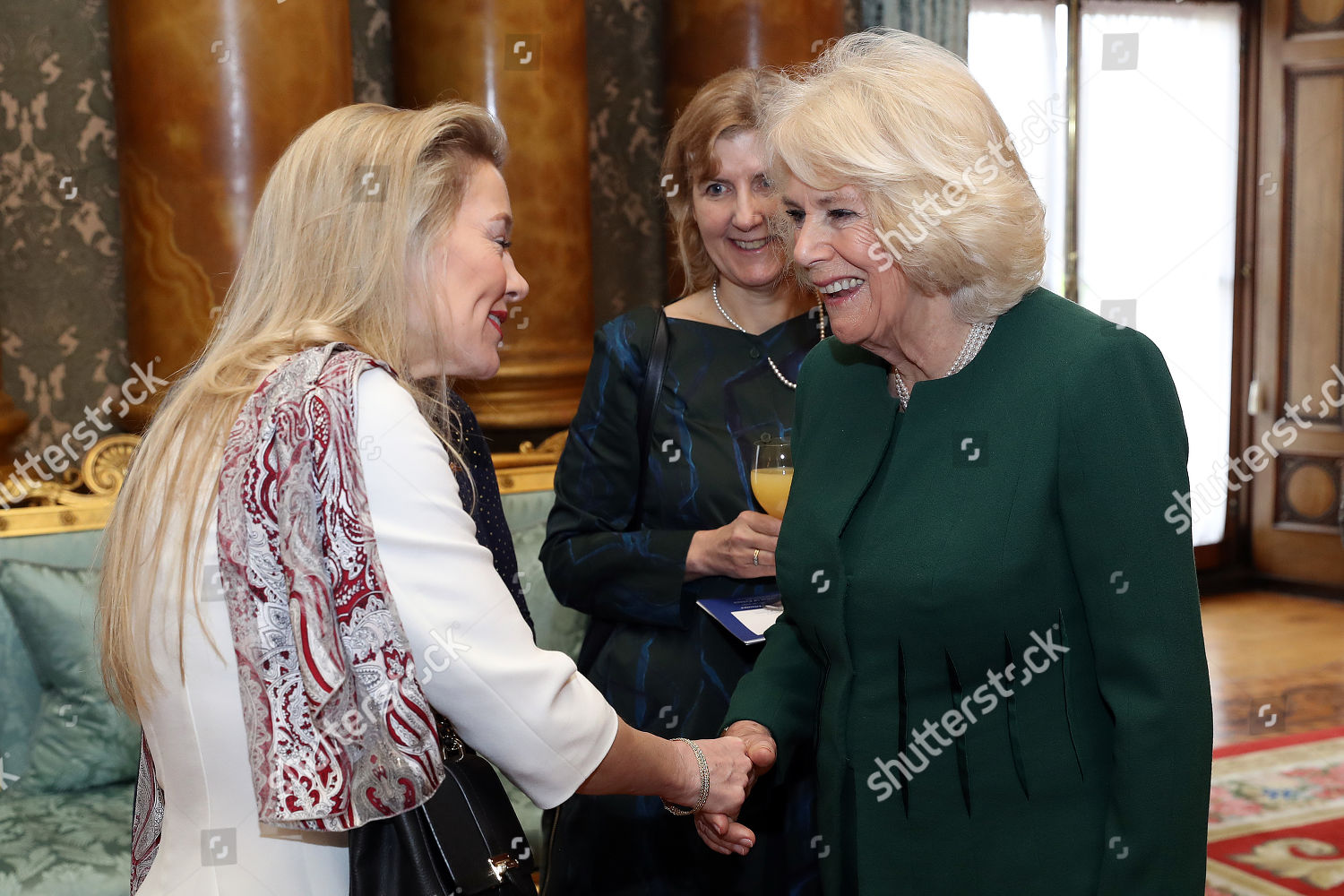 CASA REAL BRITÁNICA - Página 28 Queens-anniversary-prizes-for-higher-and-further-education-at-buckingham-palace-london-uk-shutterstock-editorial-10562241j