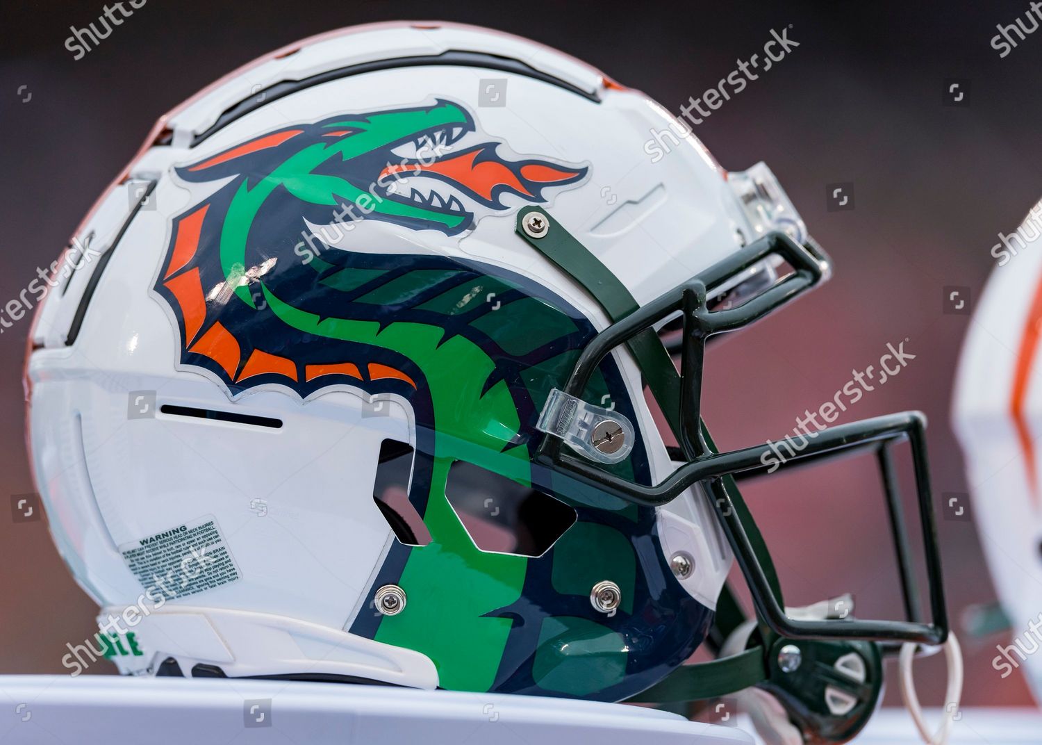 Seattle Dragons' uniforms, helmet