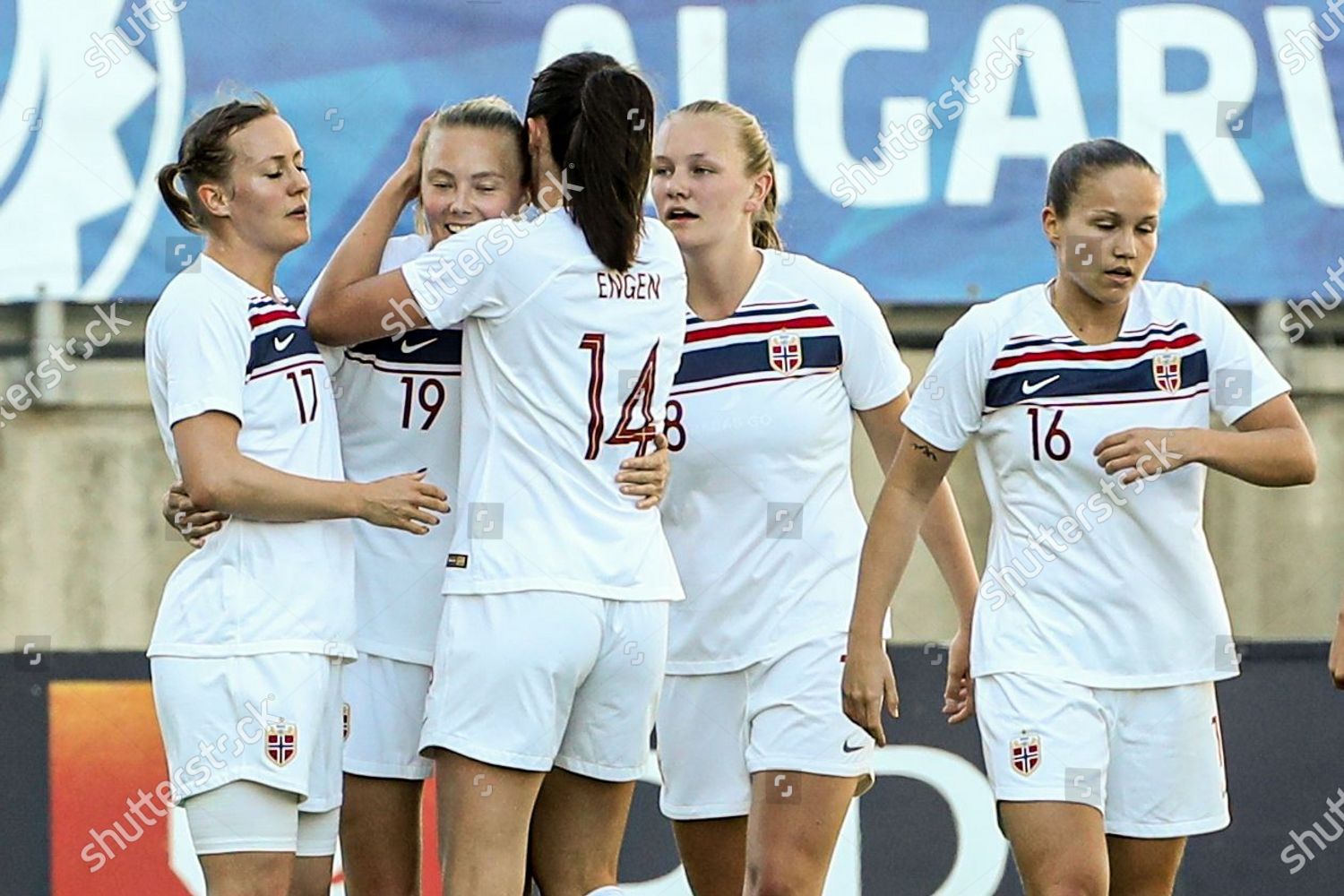 Norways Synne Jensen 2l Celebrates Team Editorial Stock Photo Stock