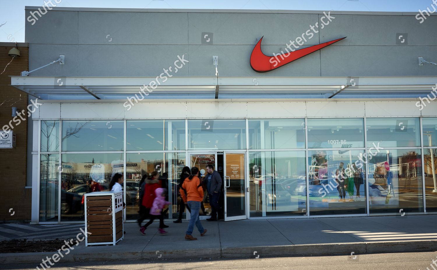 outlet montreal nike