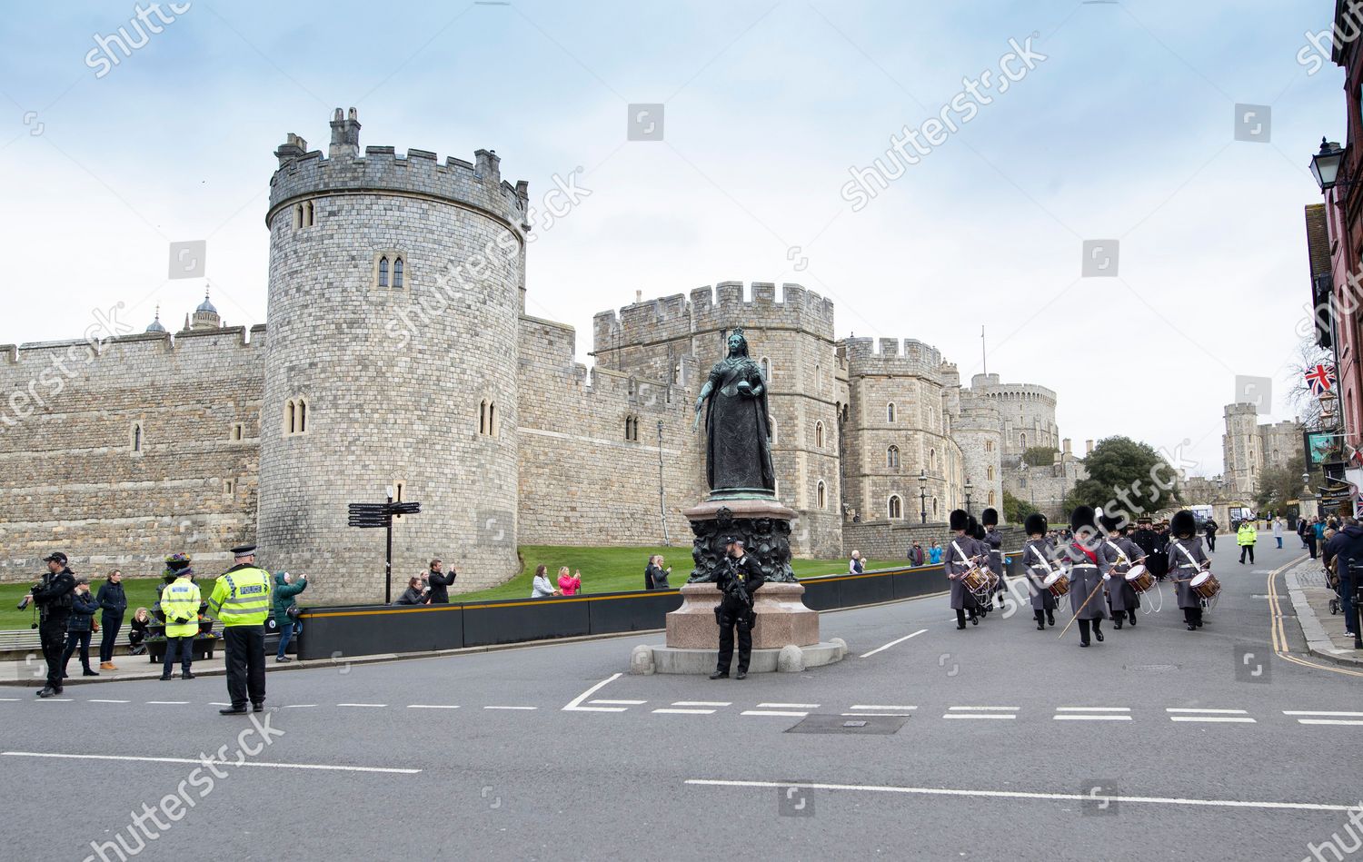 windsor castle changing of the guard tickets price