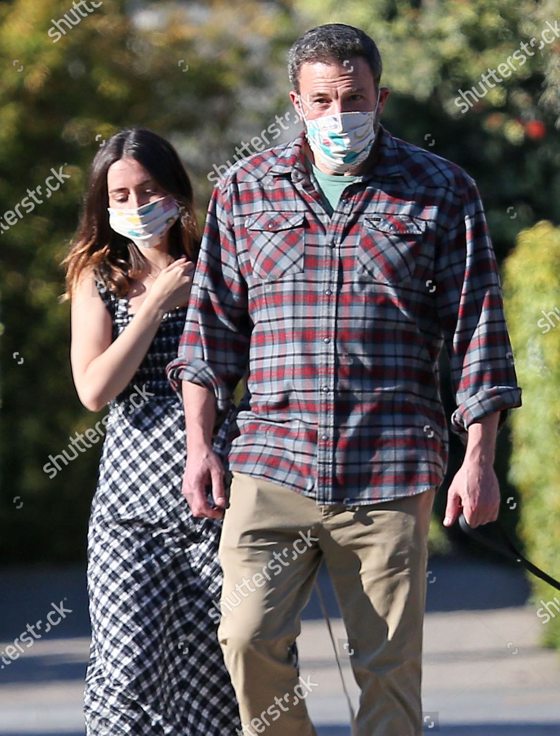 Ben Affleck Ana de Armas walk their Editorial Stock Photo ...