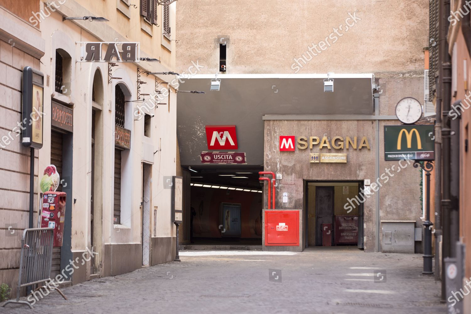 View One Entrances Spagna Metro Station Rome Editorial Stock Photo Stock Image Shutterstock