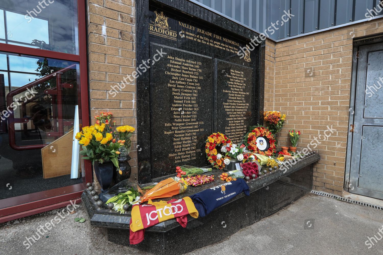 Valley Parade Fire Memorial This Afternoon Editorial Stock Photo ...