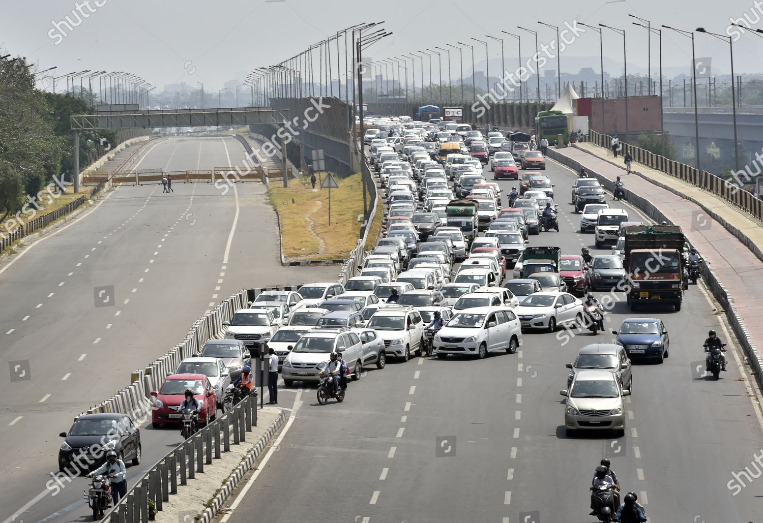 Heavy Vehicular Traffic National Highway 24 Editorial Stock Photo ...