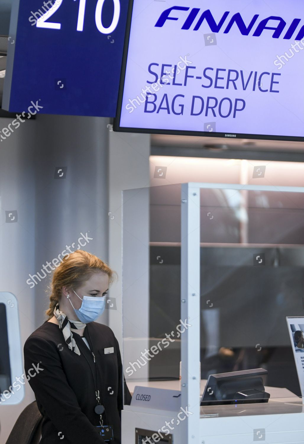 Employee Finnish Airline Company Finnair Wearing Editorial Stock Photo 