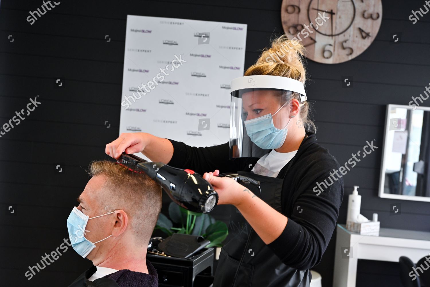 First Day Hairdressers Opening Client Gets Editorial Stock Photo