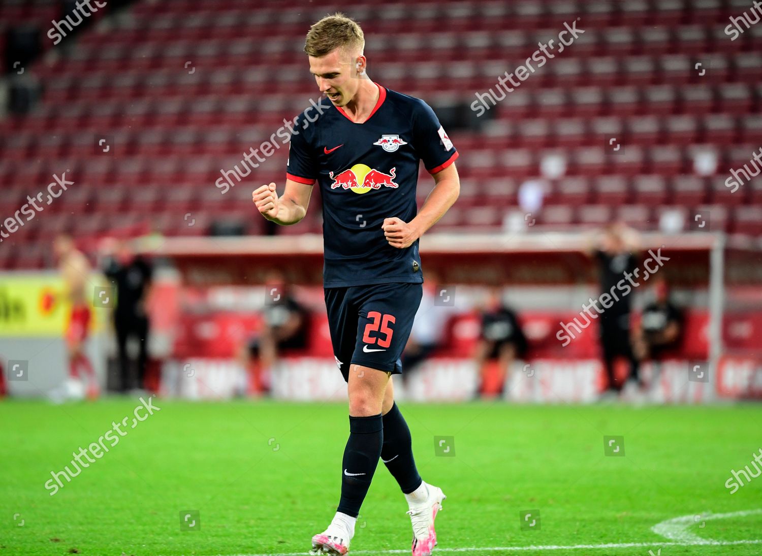 Leipzigs Spanish midfielder Dani Olmo celebrates scoring Editorial ...