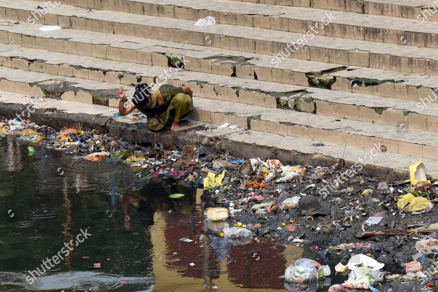 Woman Worship Ganga River Kalighat Kolkata Ganges Editorial Stock Photo ...