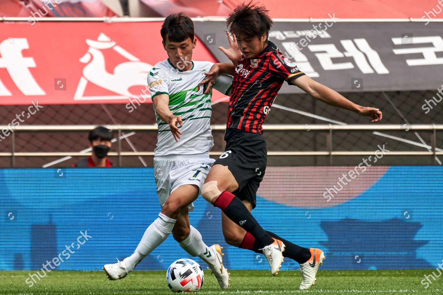 Han Kyowon Jeonbuk Hyundai Motors Competes Ball Editorial Stock Photo Stock Image Shutterstock