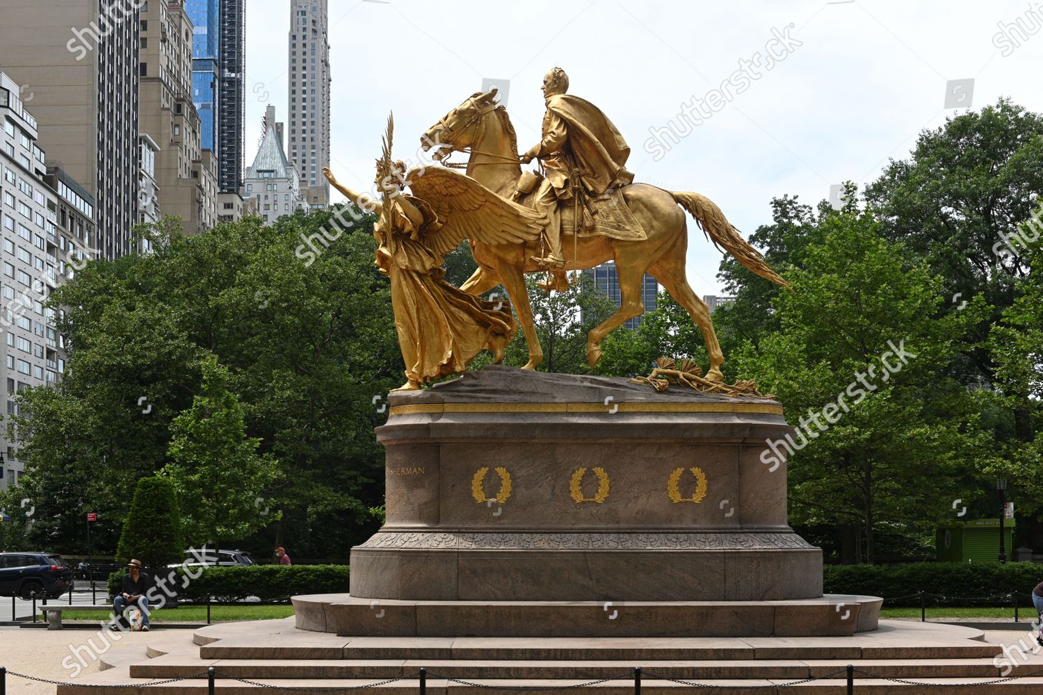 general view golden equestrian statue William Tecumseh Editorial Stock ...