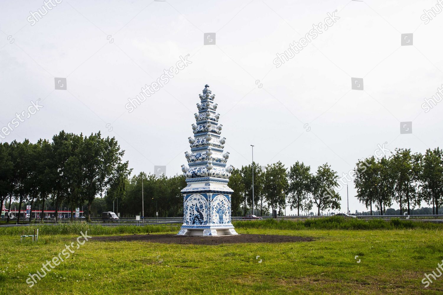 Tulip Vase Pyramid Measuring 12 Meters 394 Editorial Stock Photo Stock Image Shutterstock