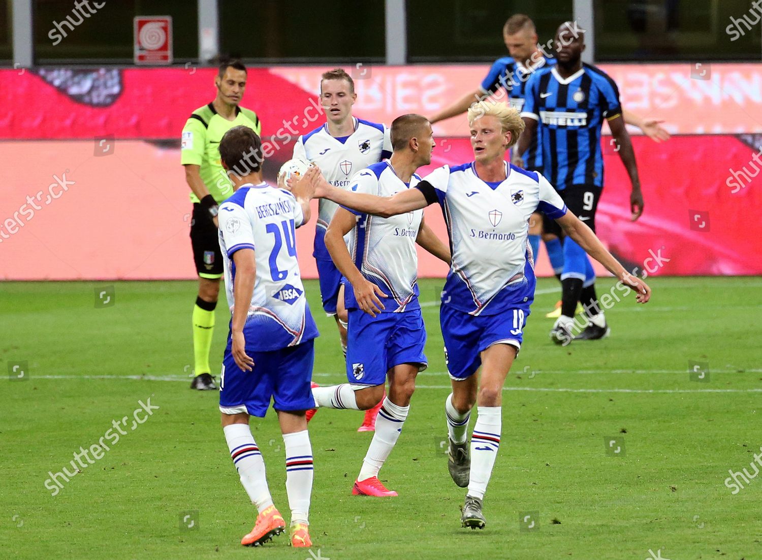 Sampdorias Morten Thorsby R Jubilates After Scoring Redaktionelles Stockfoto Stockbild Shutterstock