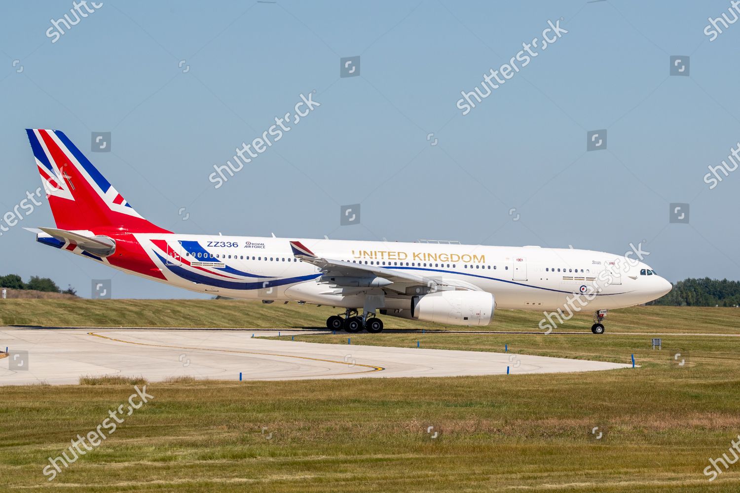 NEWLY REPAINTED RAF AIRBUS VOYAGER USED Editorial Stock Photo Stock   Shutterstock 10692005j 