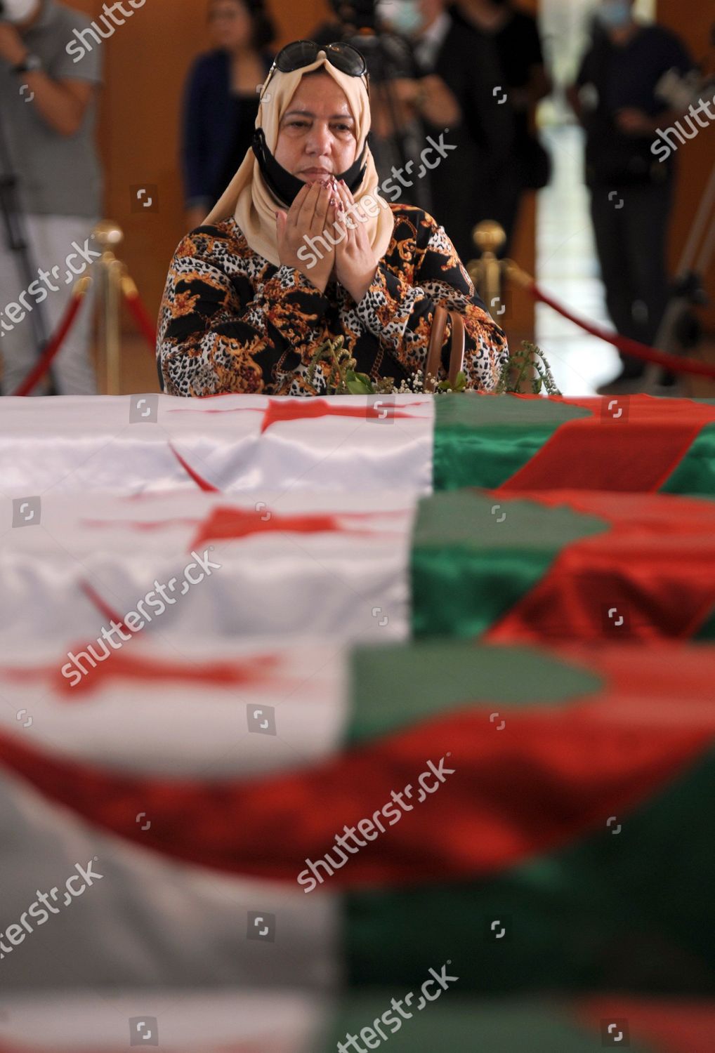 Algerian Woman Prays Next National Flagdraped Coffins Editorial Stock Photo Stock Image Shutterstock 2