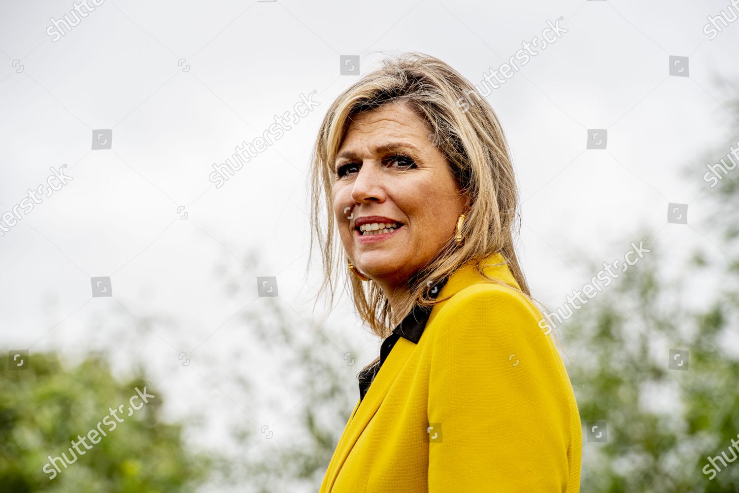queen-maxima-visit-to-oostkapelle-netherlands-shutterstock-editorial-10705337at.jpg