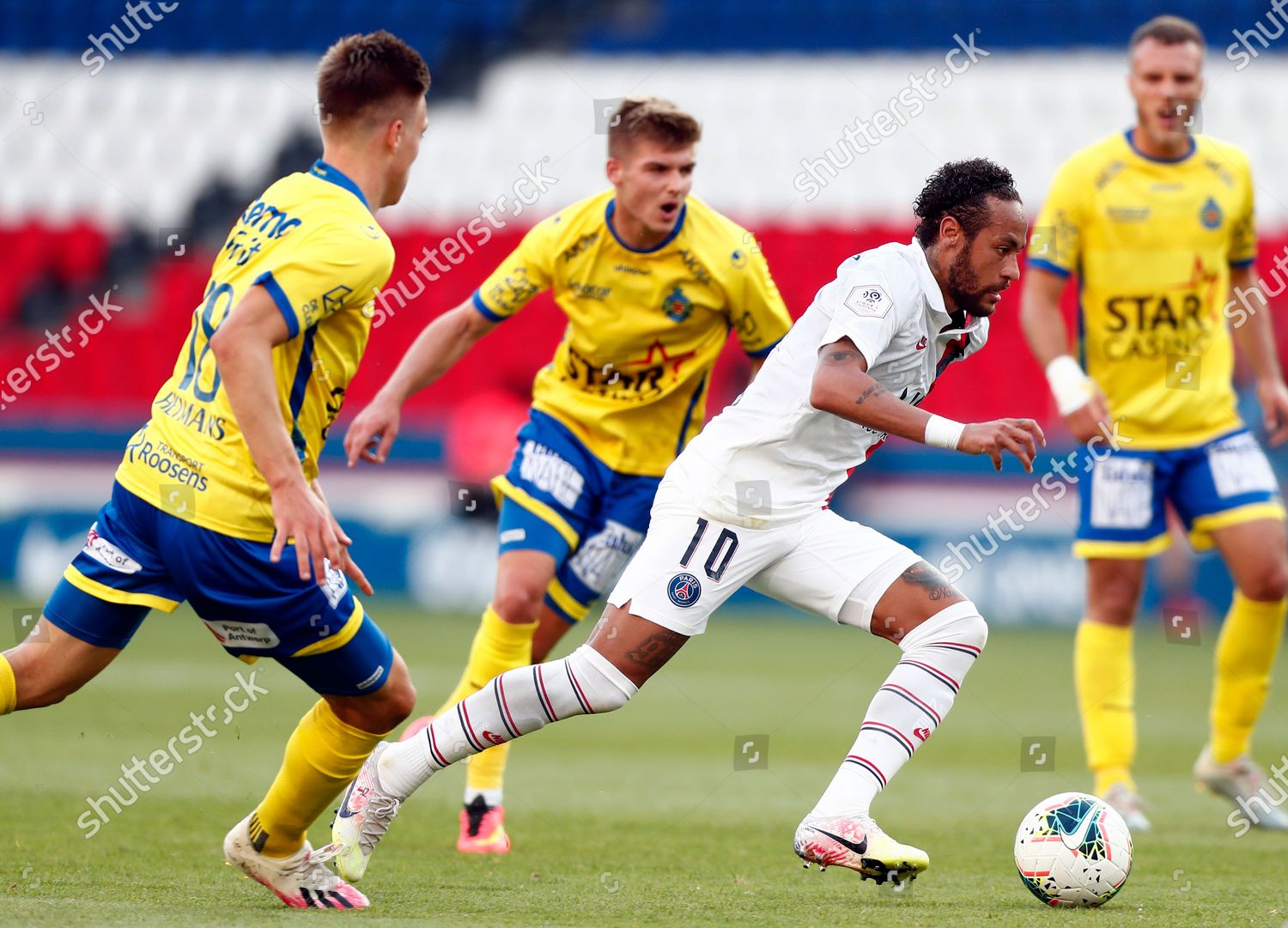 WaaslandBeveren / Beloften Waasland Beveren Zorgen Voor Lichtpuntje