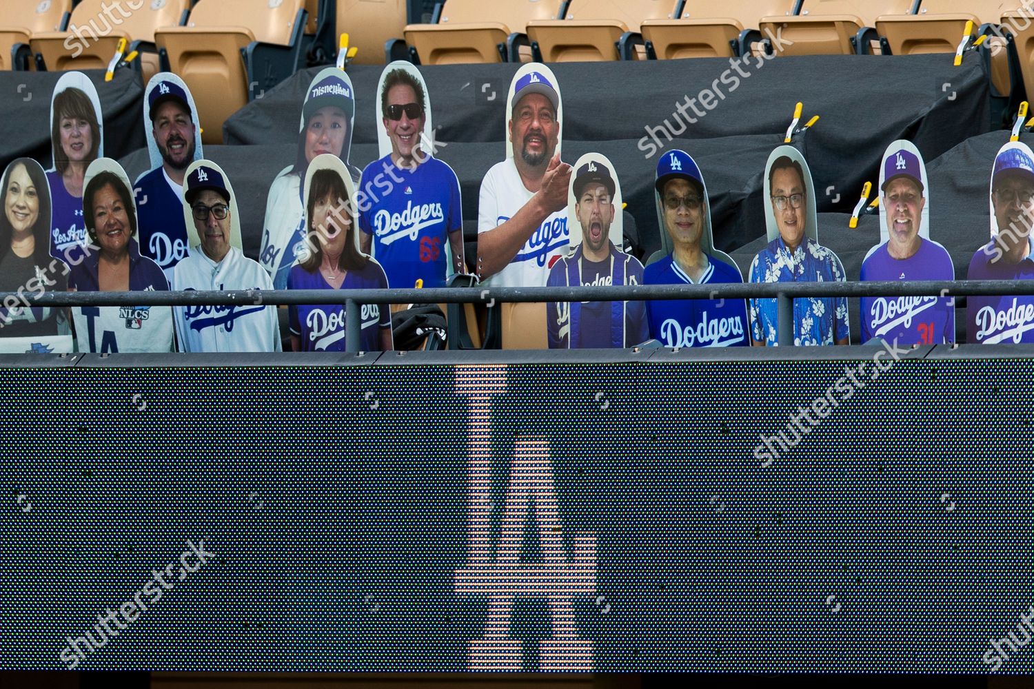 Photos: Arizona Diamondbacks vs. Los Angeles Dodgers exhibition