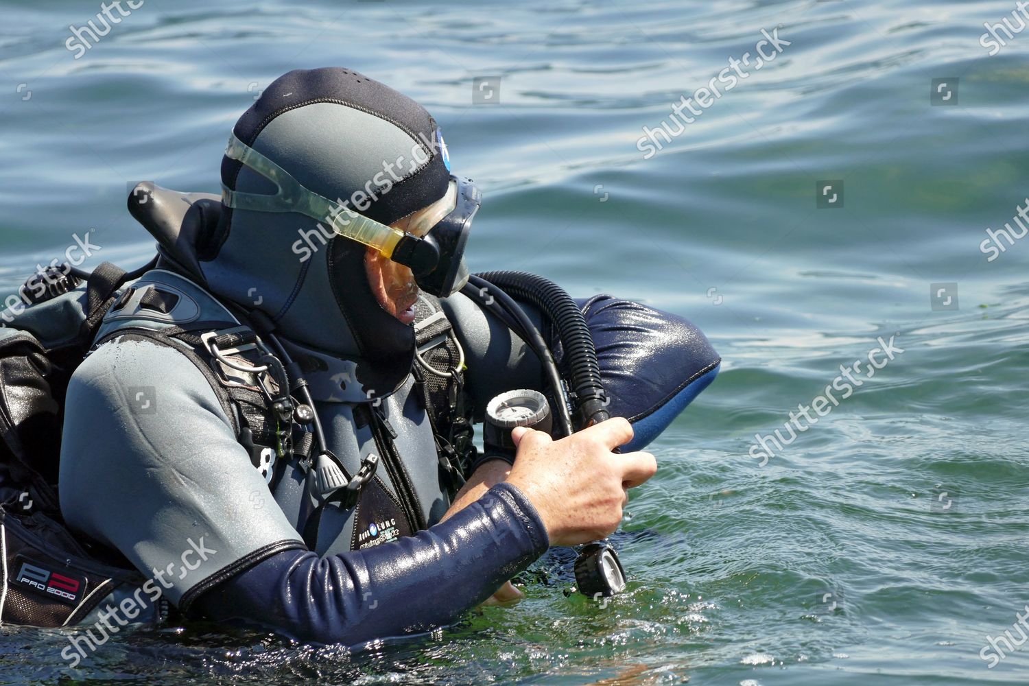 Instructor Checks His Scuba Diving Gear During Editorial Stock Photo Stock Image Shutterstock