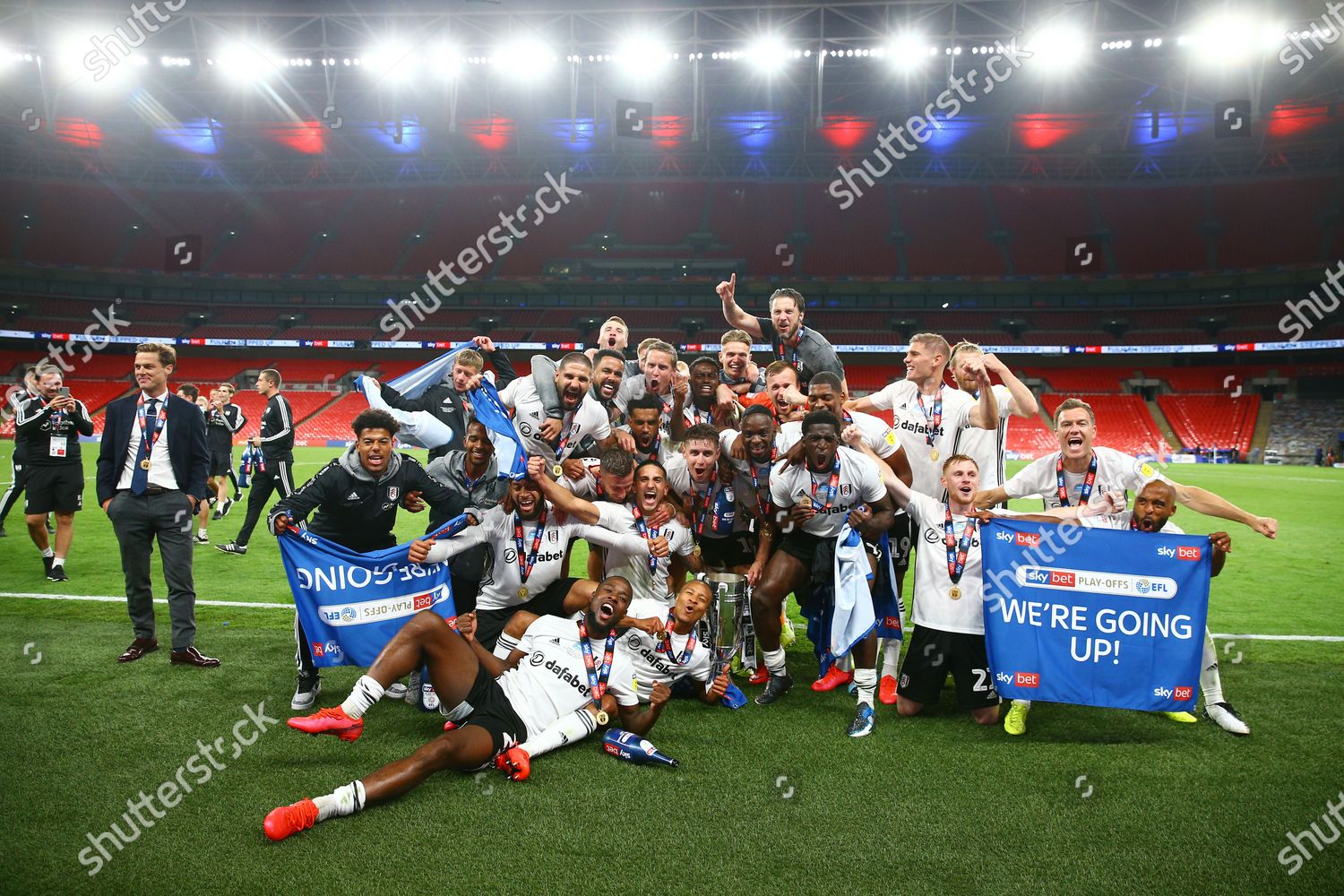 Fulham Celebrate Sky Bet Championship Trophy End Editorial Stock Photo Stock Image Shutterstock