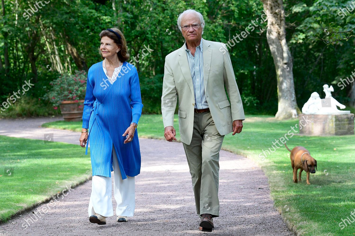 CASA REAL DE SUECIA - Página 55 King-carl-gustaf-and-queen-silvia-borgholm-sweden-shutterstock-editorial-10738318j