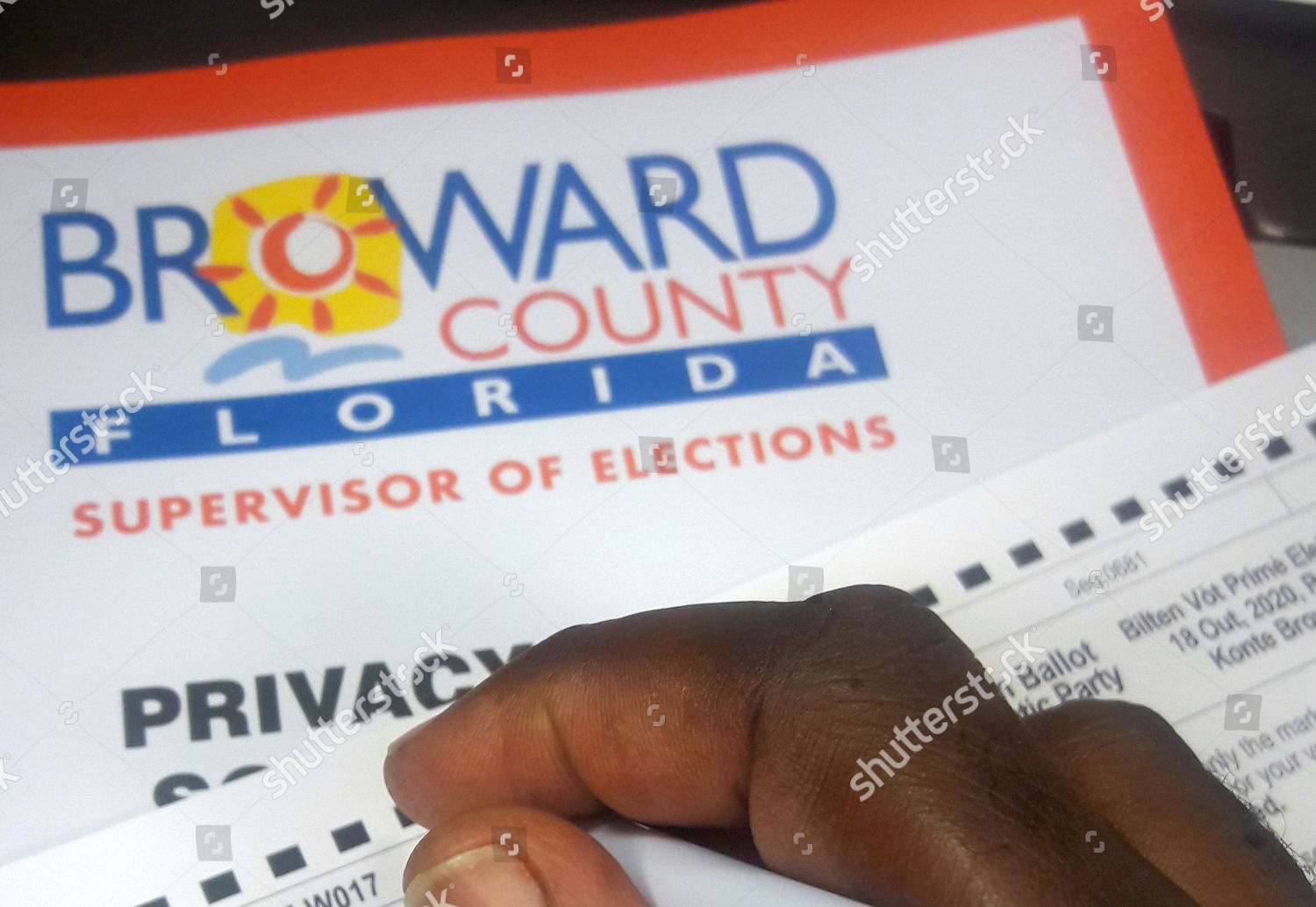 Voter Casts His Ballot Broward County Editorial Stock Photo Stock