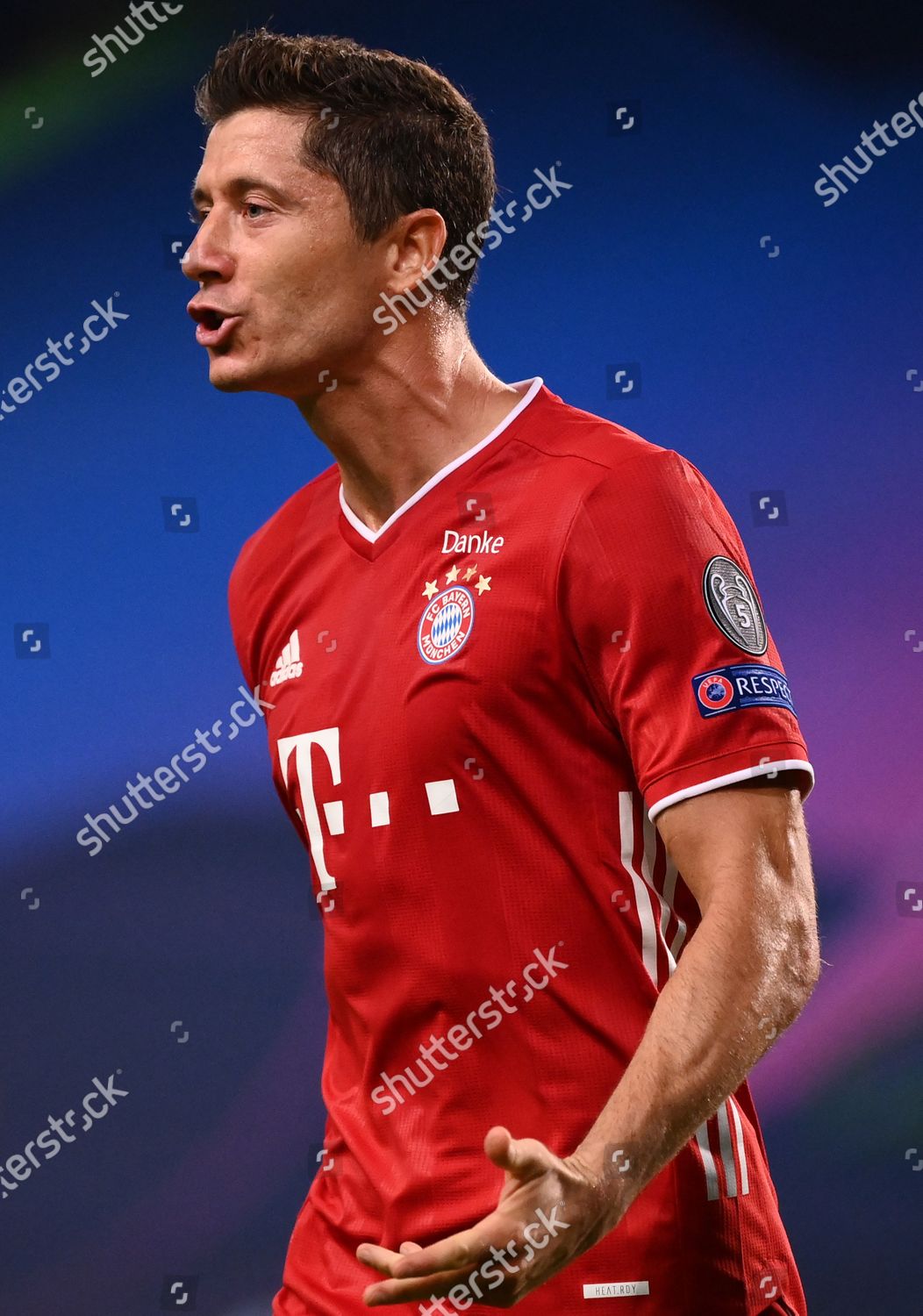 Robert Lewandowski Bayern Munich Celebrates Scoring 30 Editorial Stock Photo Stock Image Shutterstock