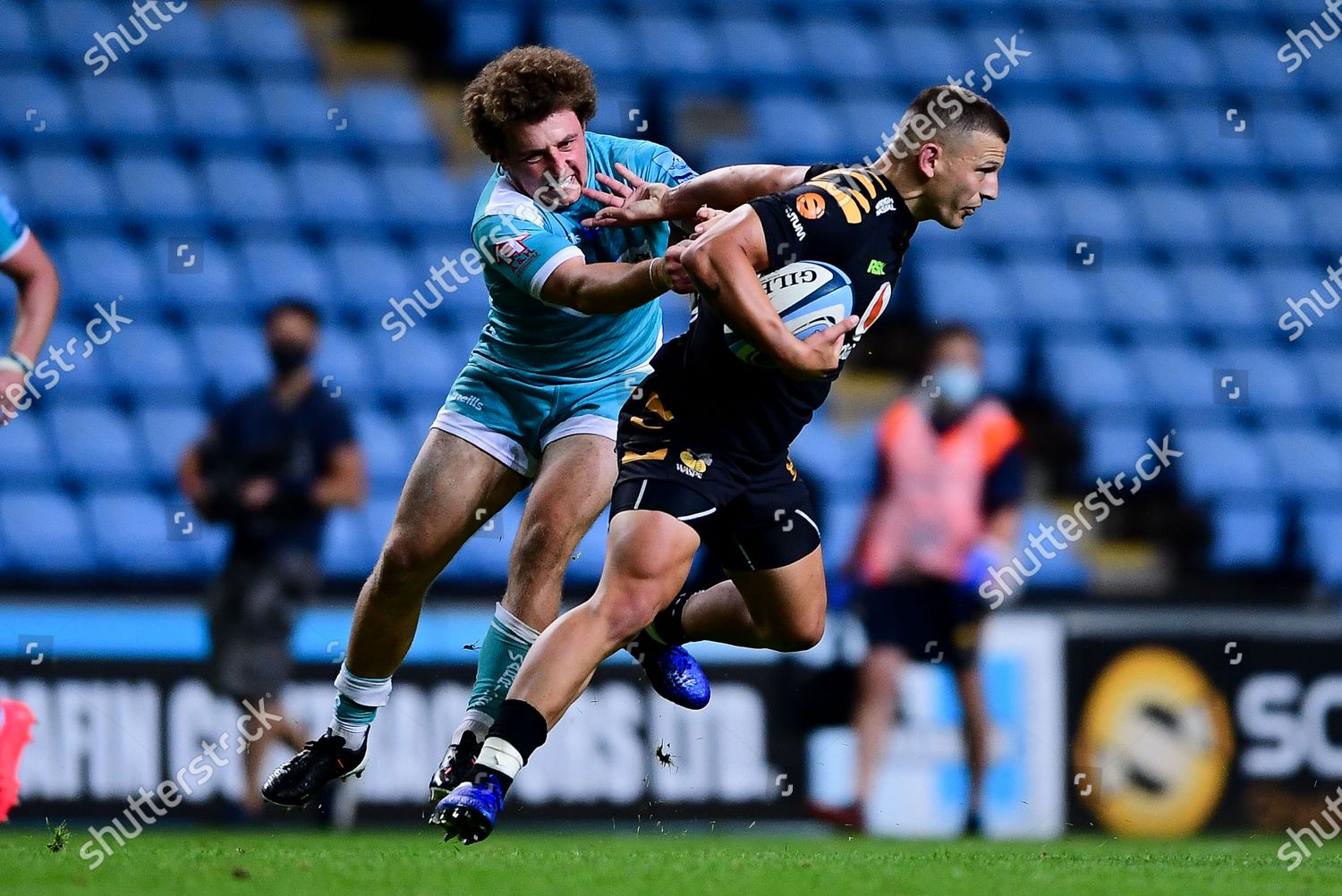 Duncan Weir Worcester Warriors Challenges Ryan Editorial Stock Photo ...