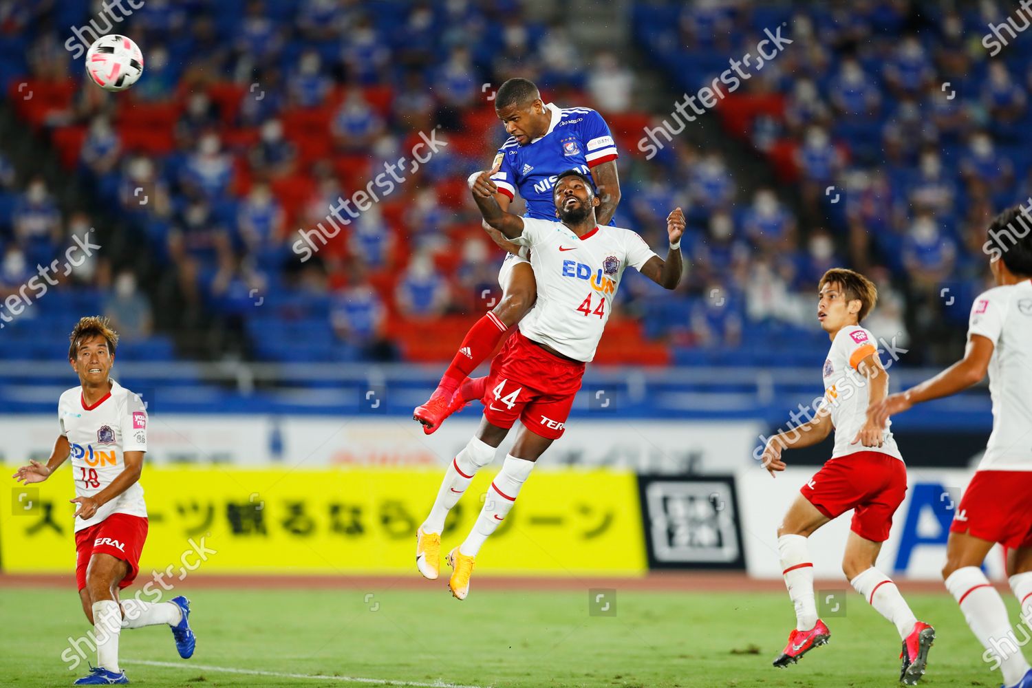 L R Yoshifumi Kashiwa Sanfrecce Junior Santos Editorial Stock Photo Stock Image Shutterstock