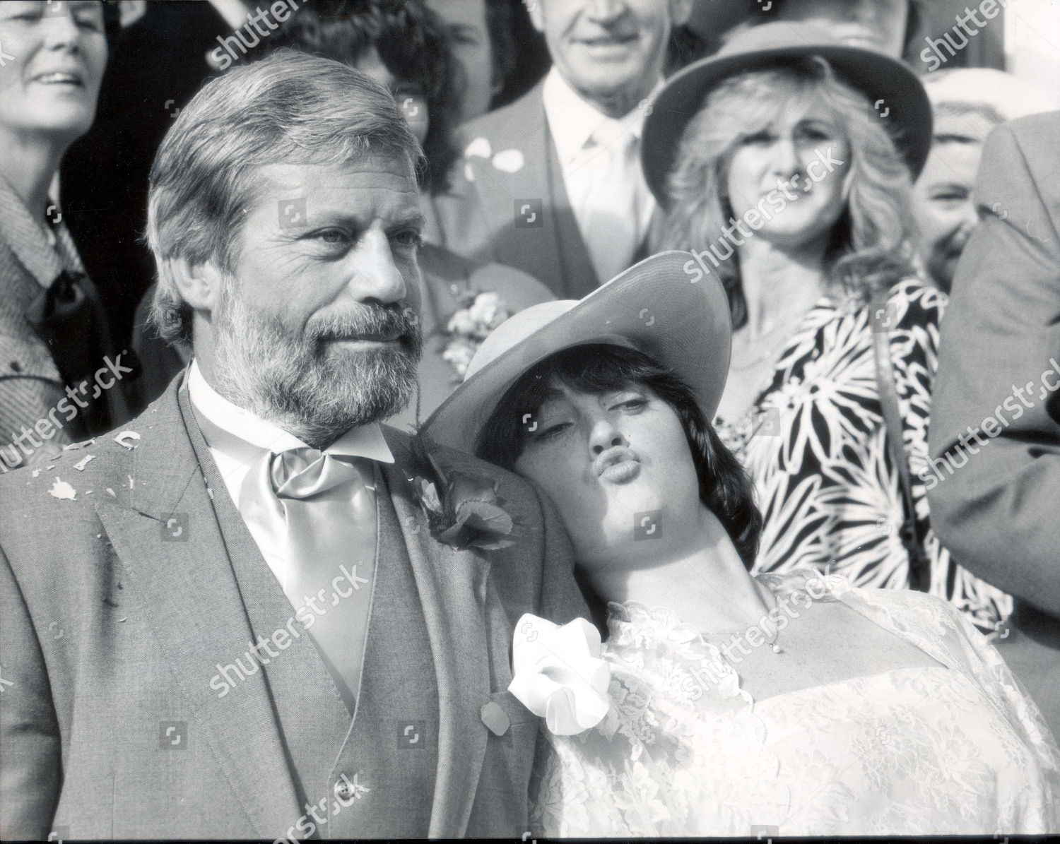 Actor Oliver Reed Pictured Epsom Register Foto De Stock De Contenido Editorial Imagen De 4771